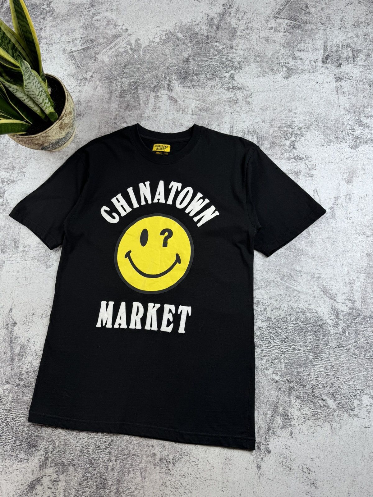 Japanese Brand Chinatown Market Smiley Men’s Medium Black Hip Hop Rap Cotton T Shirt Tee Jersey Size US M / EU 48-50 / 2 - 3 Thumbnail