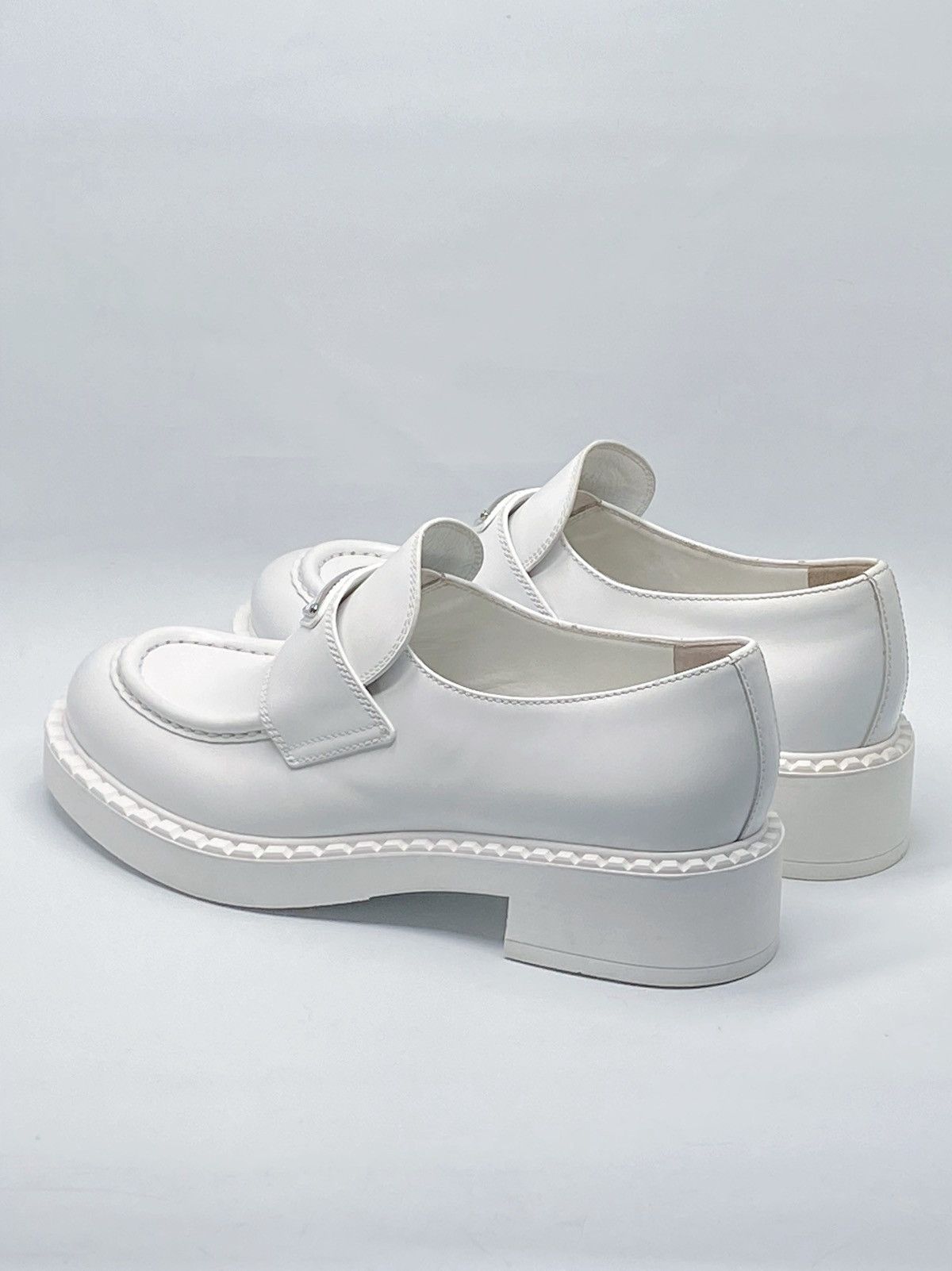 Prada Prada Spazzolato Logo Platform Leather Loafers size 39 Size US 9 / IT 39 - 8 Thumbnail