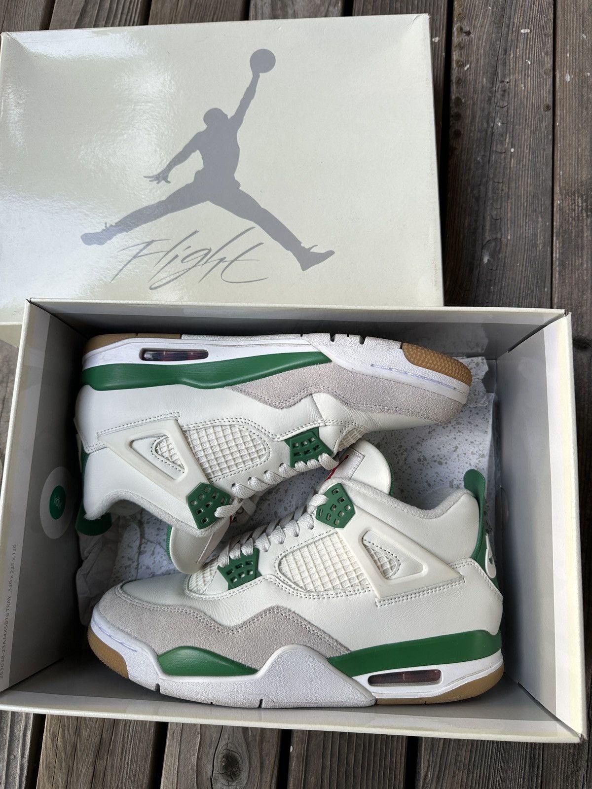 Jordan Brand × Nike Jordan 4 Retro SB Pine Green Size US 8 / EU 41 - 2 Thumbnail