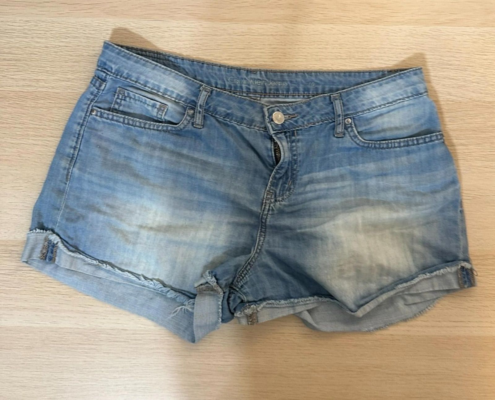 Calvin Klein Vintage Calvin Klein Easy Fit Jeans Cut Off Shorts Size10 Size 32" / US 10 / IT 46 - 1 Thumbnail