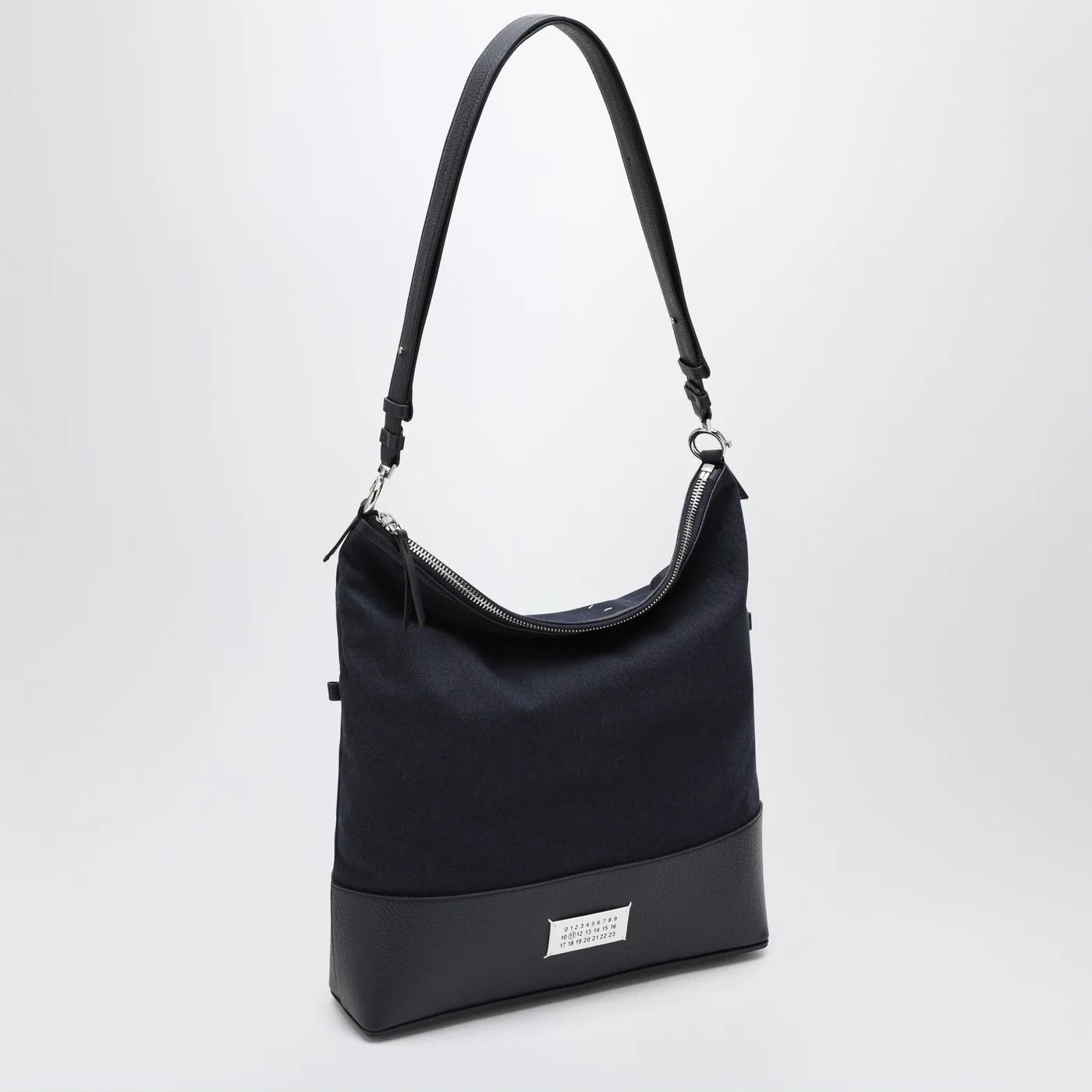 Maison Margiela o1d2blof0526 Size: OS / Medium 5AC Bag in Blue Size ONE SIZE - 3 Thumbnail