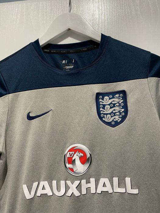 Nike England Team Soccer Jersey Football Shirt Nike size M