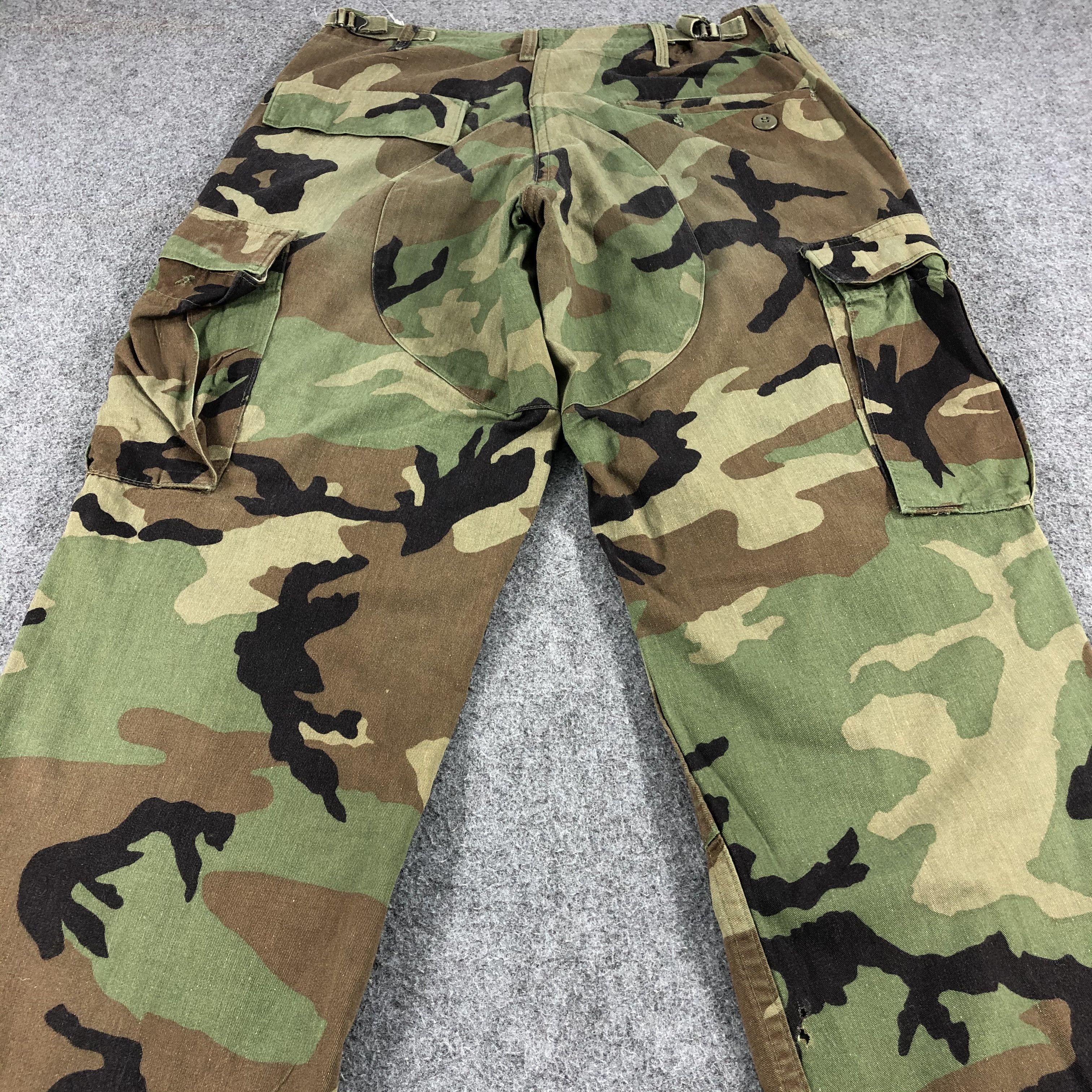 Vintage Military Cargo Pants Multi Pocket Tactical Bondage Trousers Size US 30 / EU 46 - 4 Thumbnail