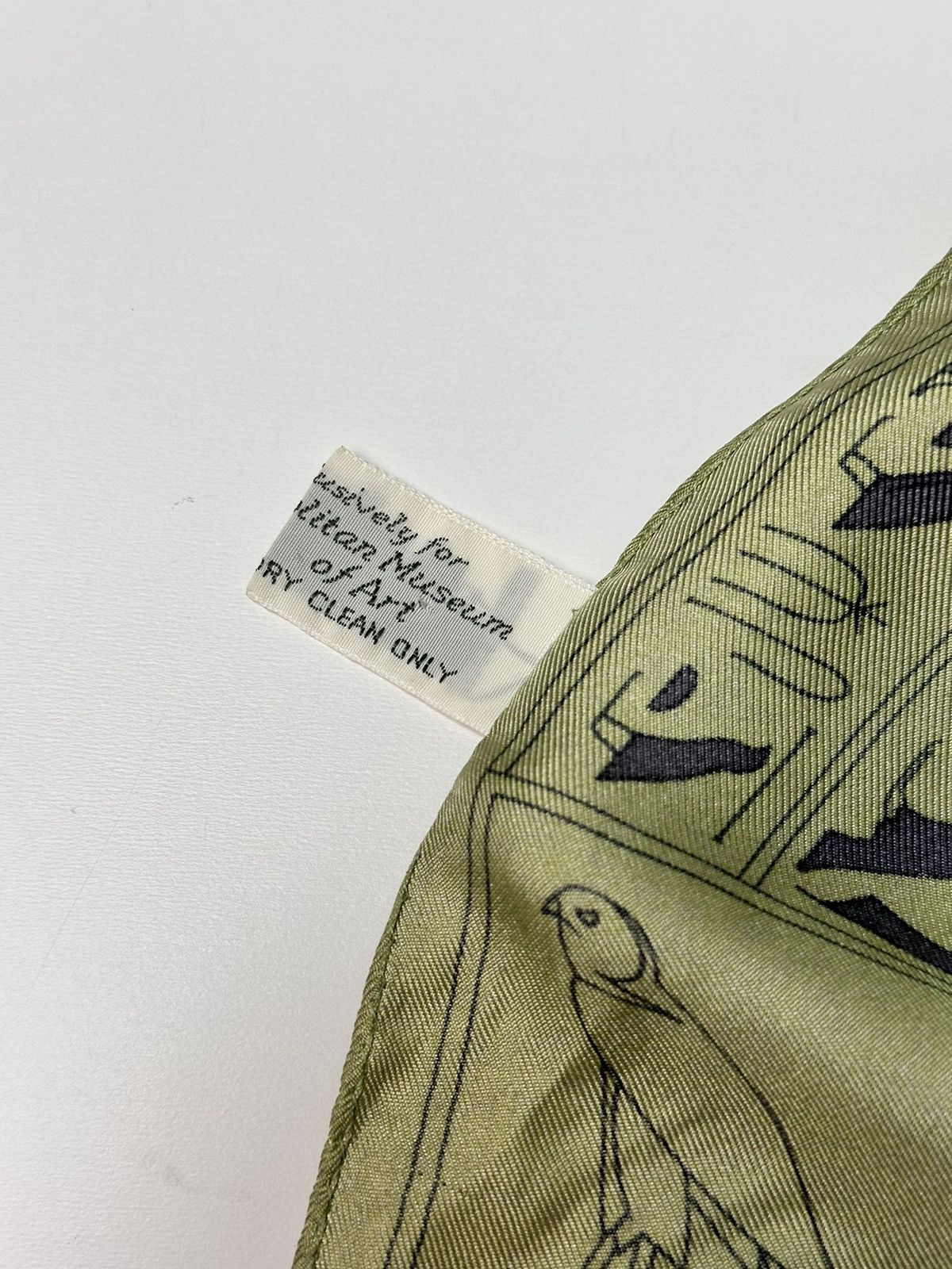 Other Made Japan Egyptian print silk scarf vintage museum piece Size ONE SIZE - 12 Thumbnail