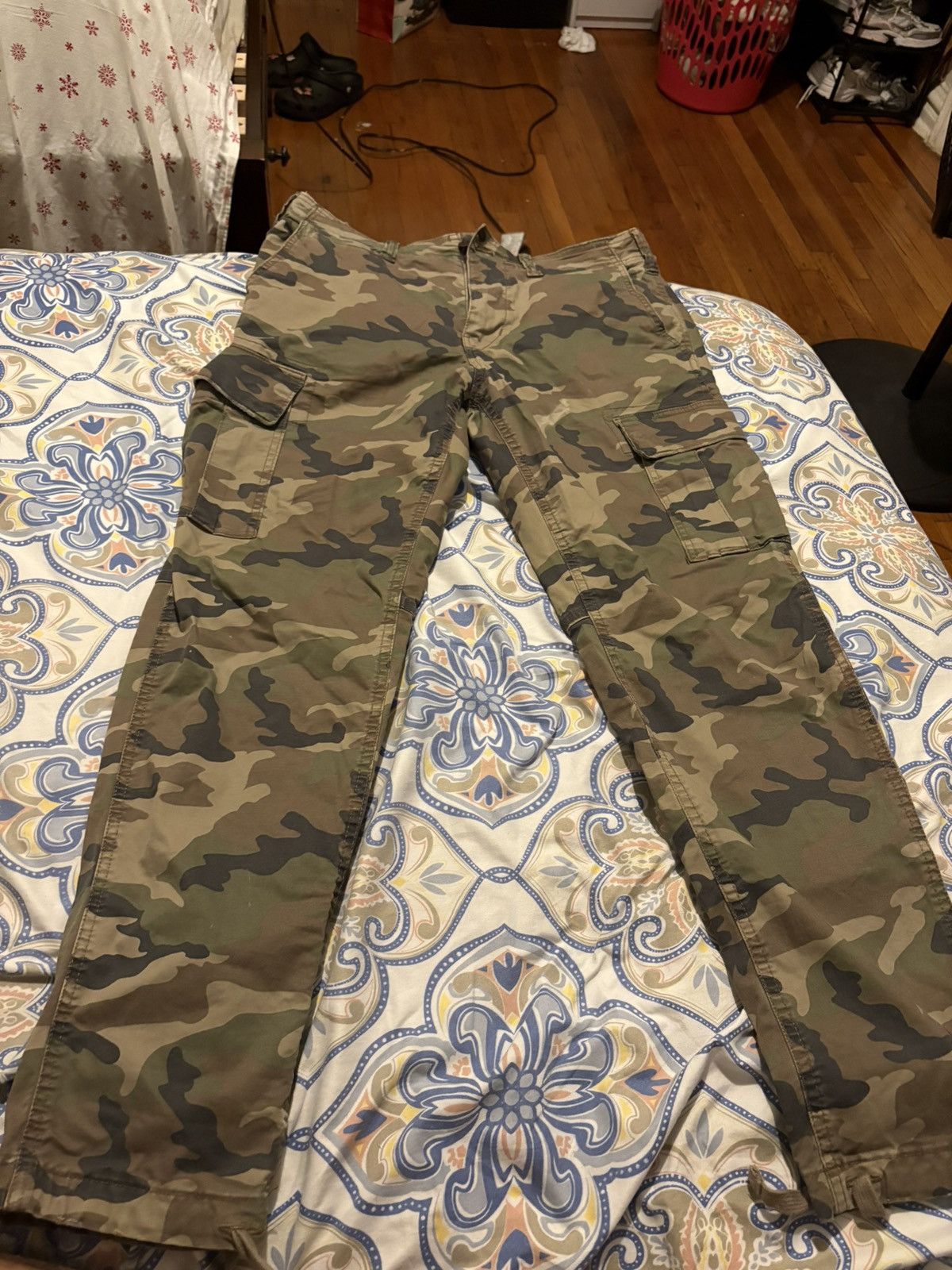 American Eagle Outfitters Size 30/32 American Eagle camo cargo pants #camocargo Size US 32 / EU 48 - 1 Thumbnail