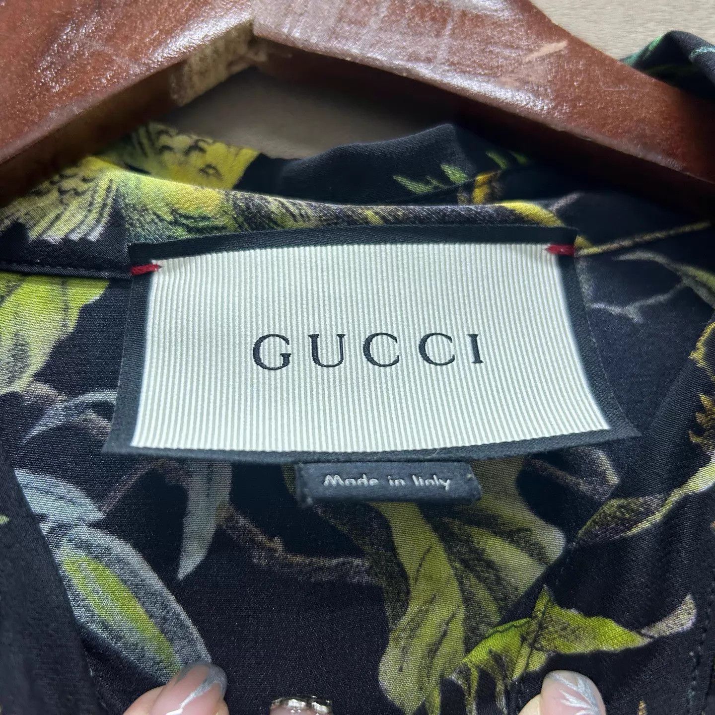 Gucci Gucci Floral Bird Print Silk Batwing Shirt 99 42 Size M / US 6-8 / IT 42-44 - 3 Thumbnail