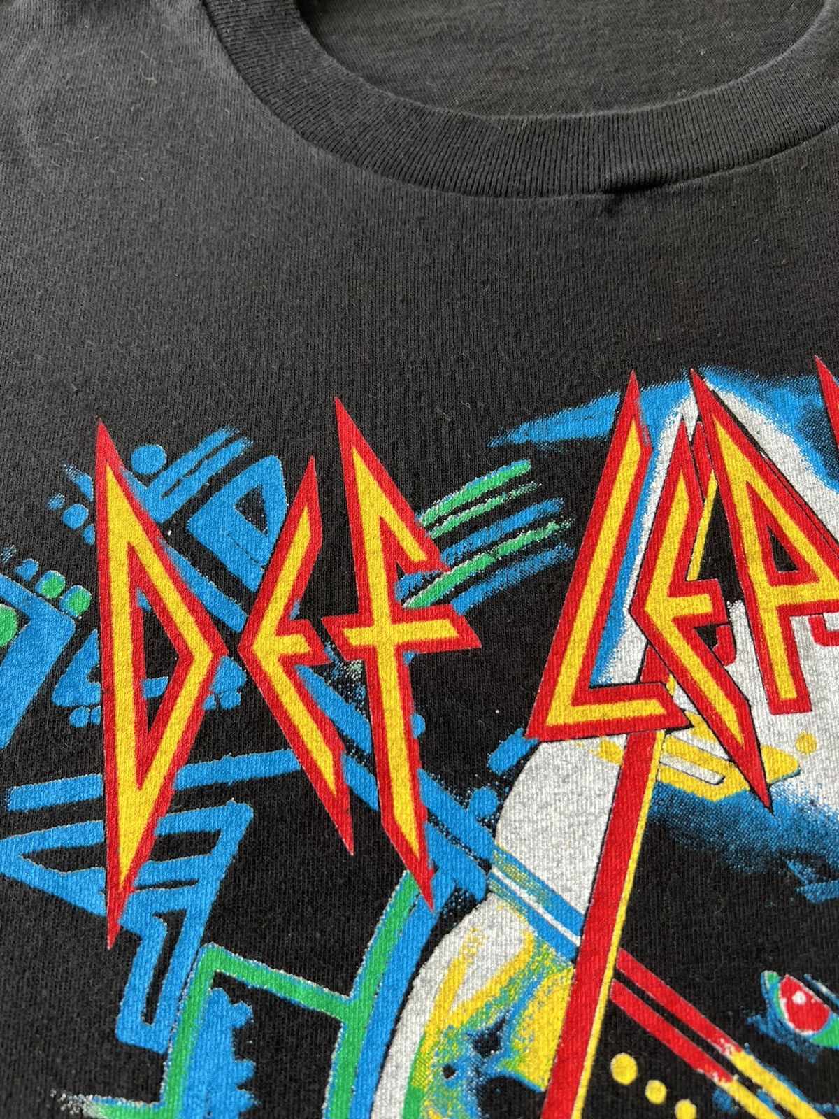 Band Tees Vintage 1987 Def Leppard Hysteria Tour Black T-shirt Size US L / EU 52-54 / 3 - 8 Thumbnail