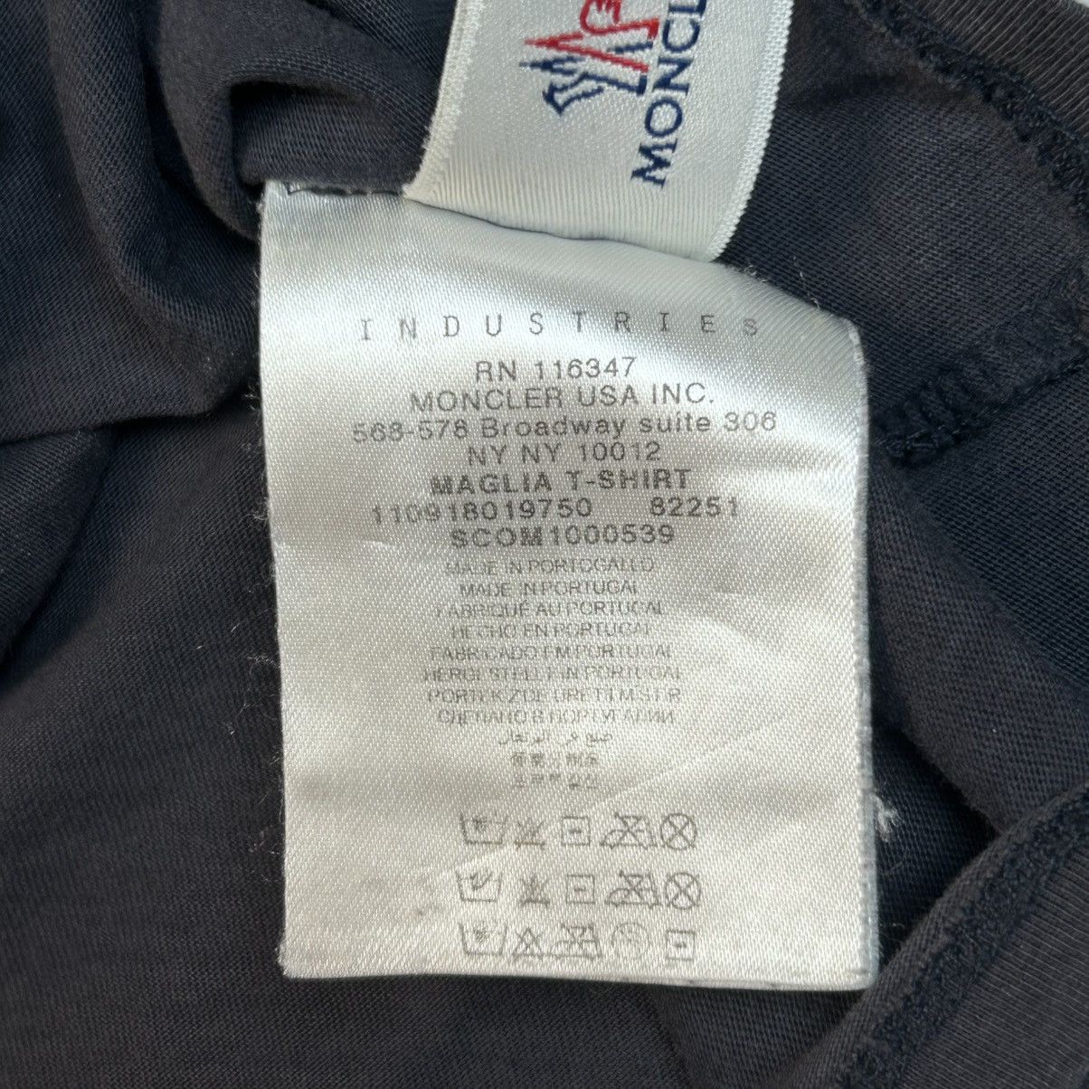 Moncler !extremely rare Moncler full print logo T-shirt Size US S / EU 44-46 / 1 - 13 Thumbnail