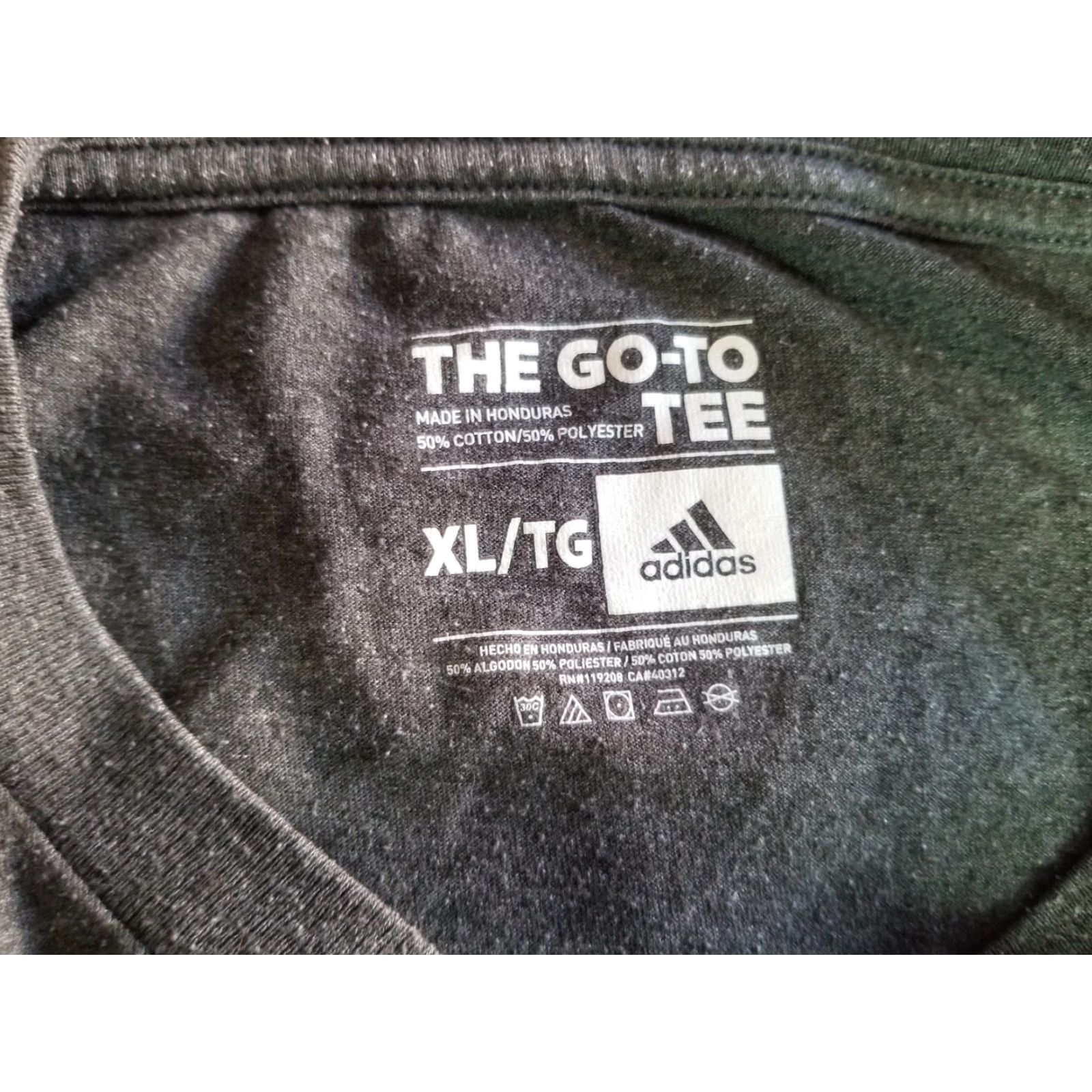 Adidas Adidas Shirt Men's XL Gray Short Sleeve Three Stripe Life American Flag T-Shirt Size US XL / EU 56 / 4 - 7 Thumbnail