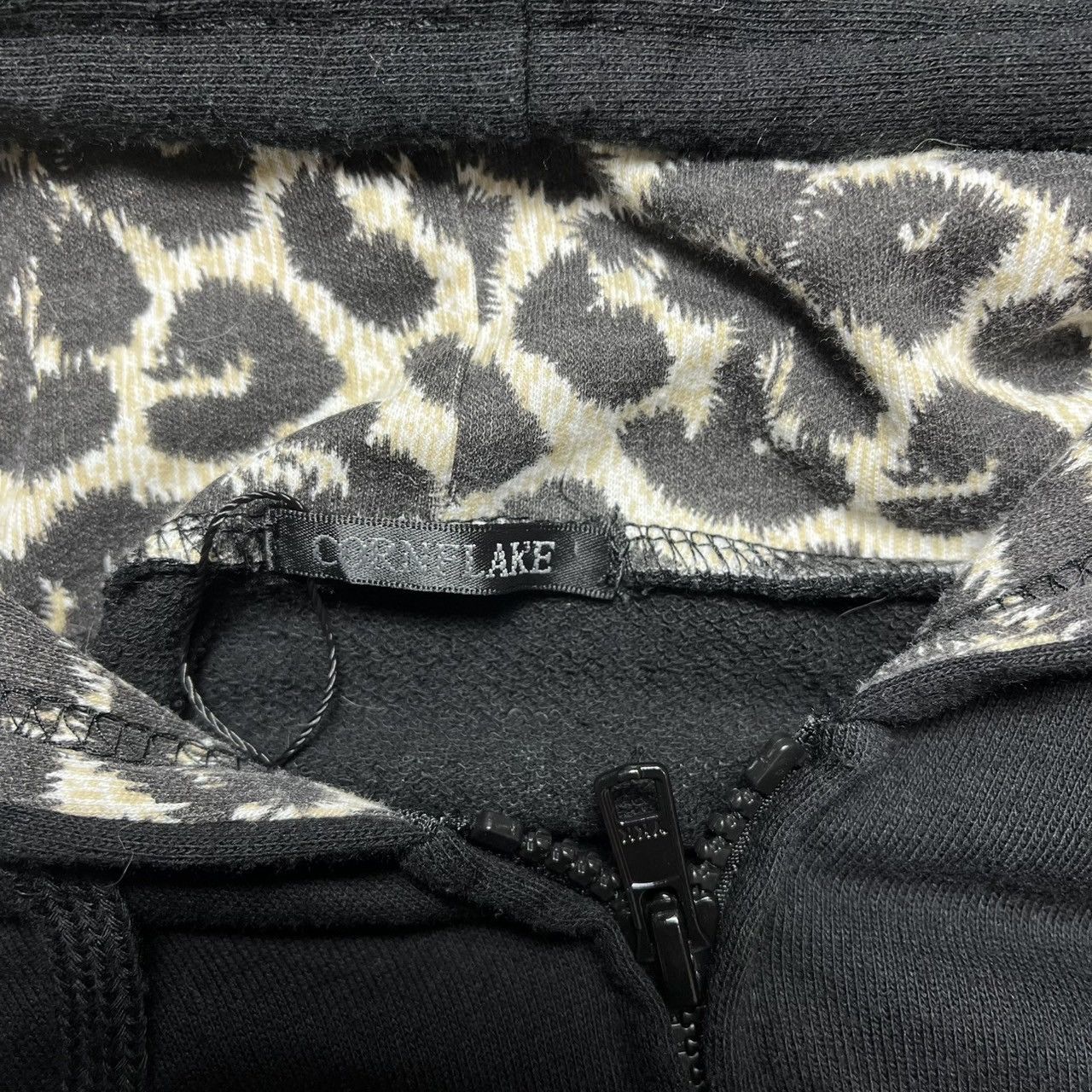 If Six Was Nine × Japanese Brand × Le Grande Bleu (L.G.B.) Conflake Japanese Brand Skulls Leopard Hoodie Sweater Size L / US 10 / IT 46 - 3 Thumbnail