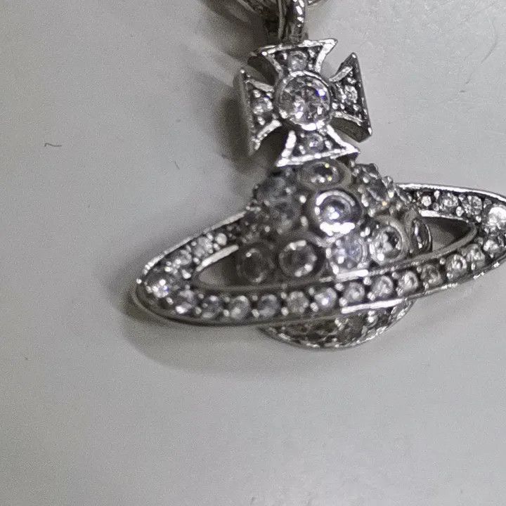 Vivienne Westwood Vivienne Westwood Lucrece Crystal-Embellished Safety Pin Ne Size ONE SIZE - 3 Thumbnail