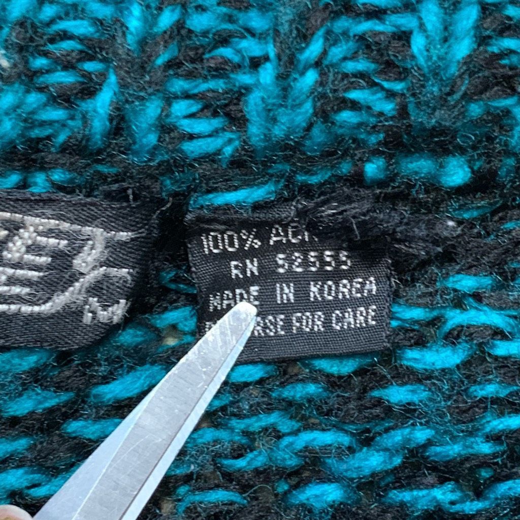 Vintage Vintage Street Scene Teal Black Checkered Plaid Loose Knit Pullover Sweater Size US M / EU 48-50 / 2 - 9 Thumbnail