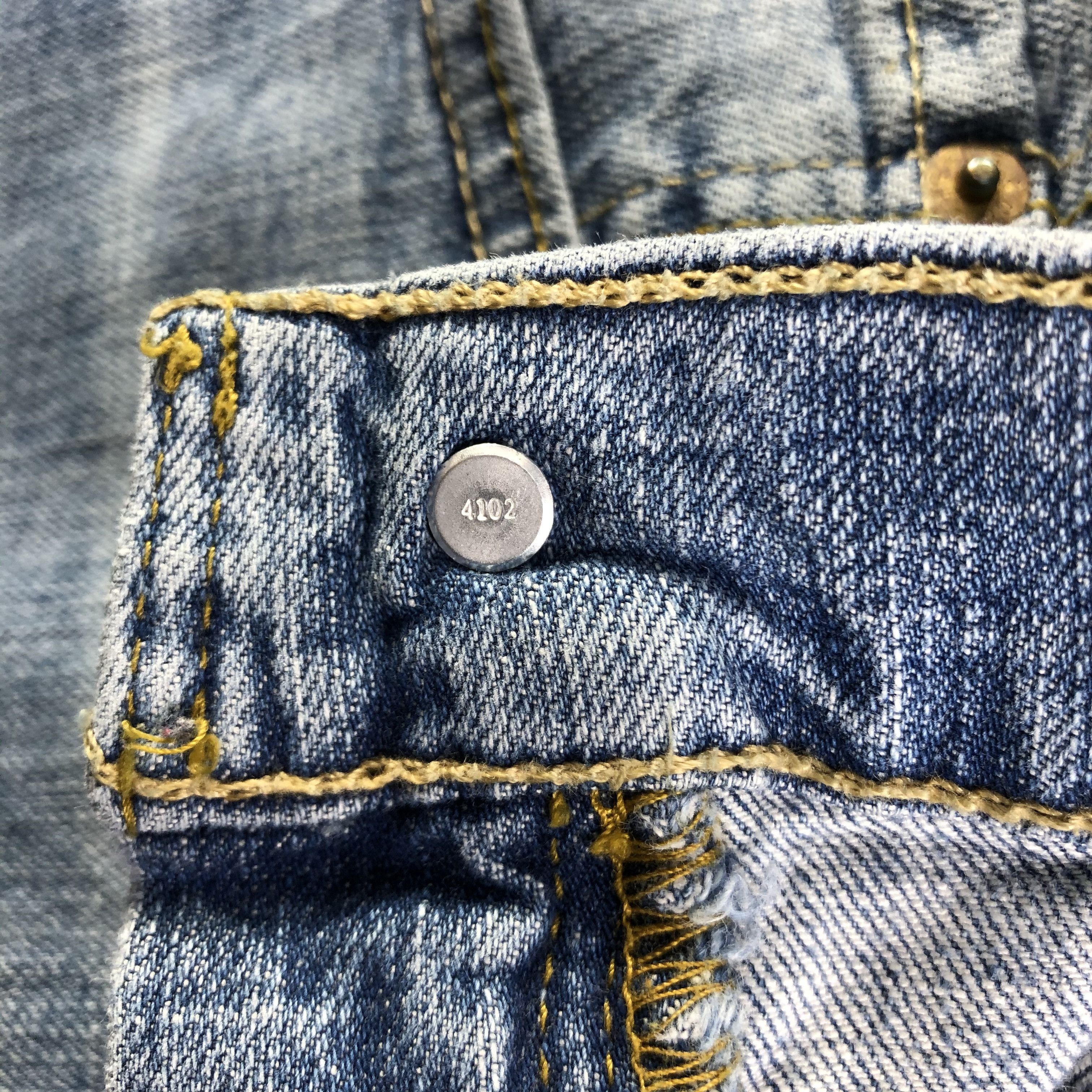 Levi's Vintage Blue Wash Levis Signature Jeans-J3391 Size 34" / US 12 / IT 48 - 9 Thumbnail