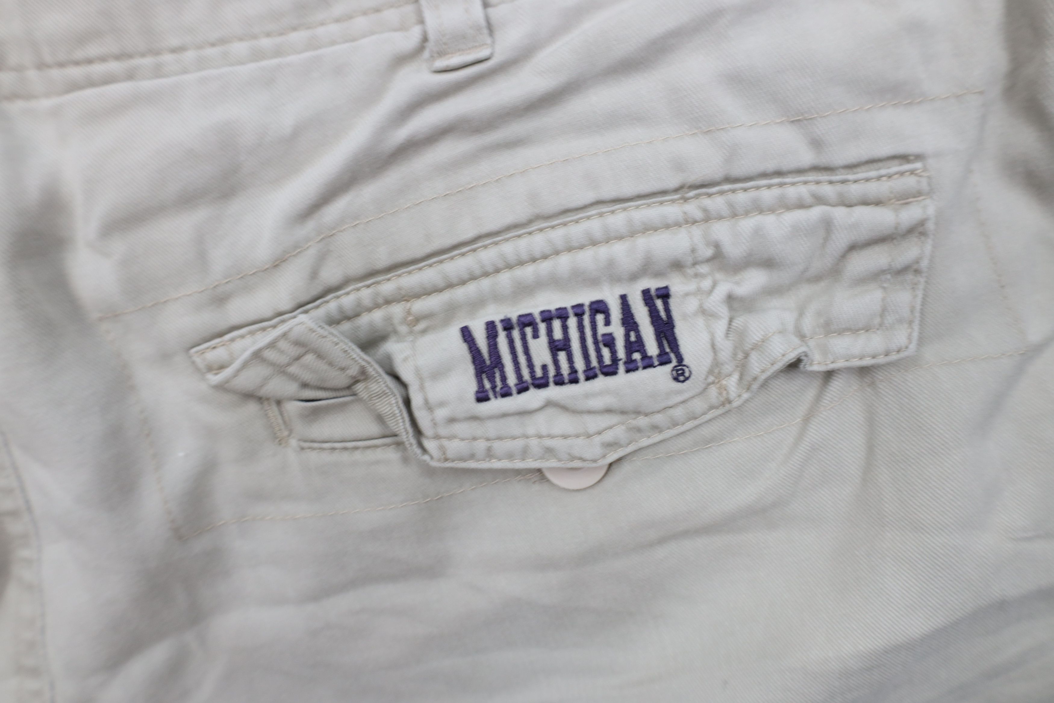 Vintage Vintage 90s Y2K University of Michigan Block M Cargo Shorts Size US 36 / EU 52 - 13 Thumbnail