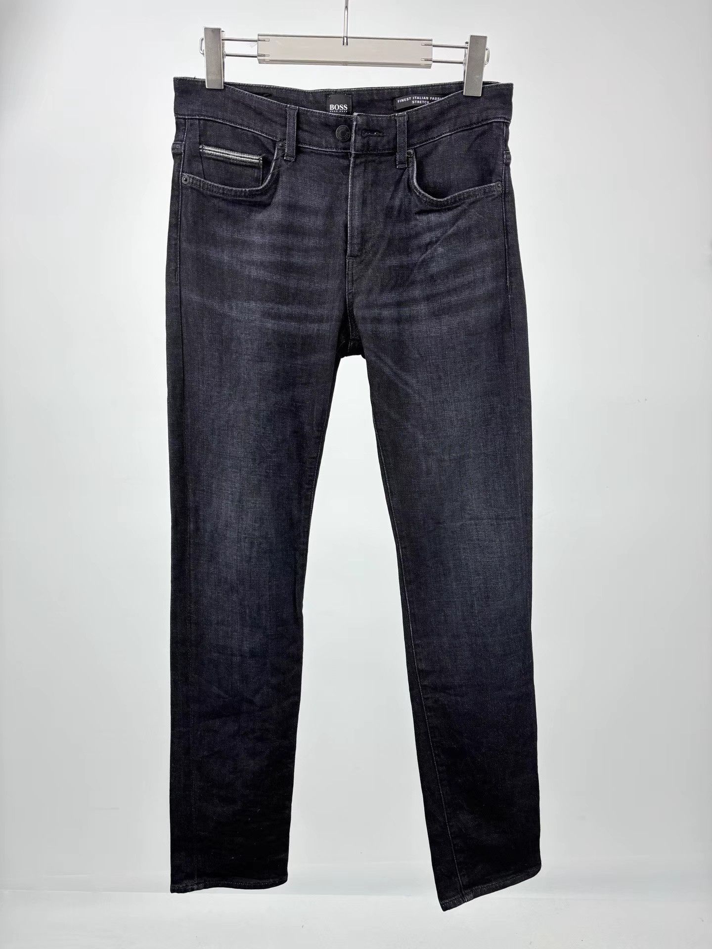 Hugo Boss HUGO BOSS Leather Patch Back Jeans Size US 32 / EU 48 - 2 Thumbnail