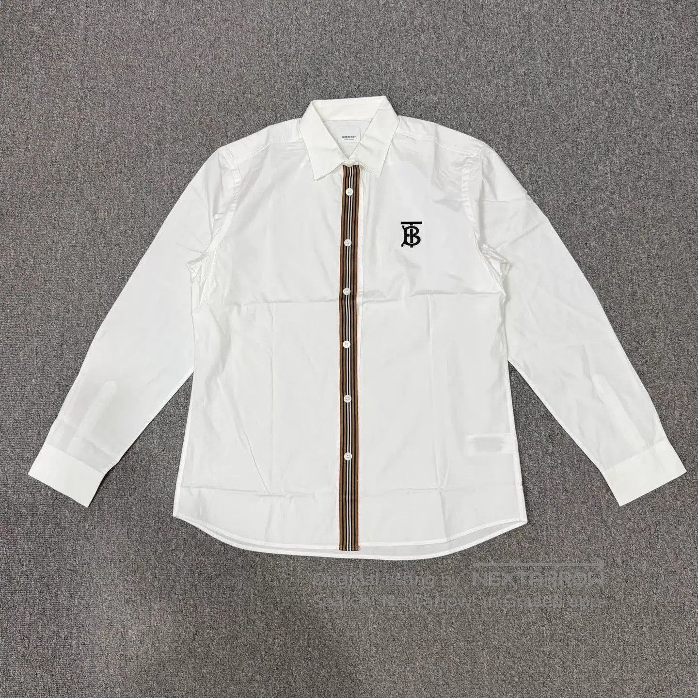 Burberry White Long-Sleeve Button-Up Shirt with Stripe Detail. Size US L / EU 52-54 / 3 - 1 Thumbnail