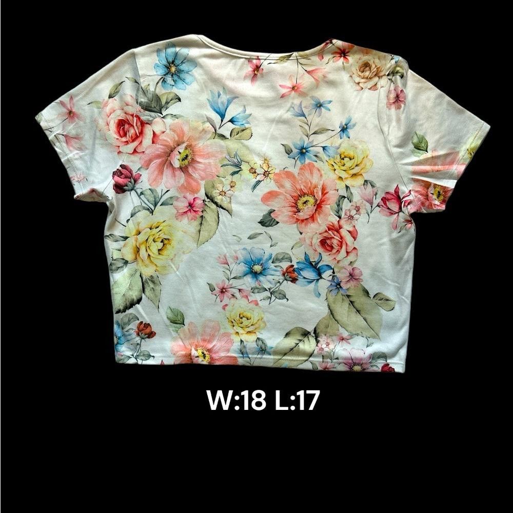 Designer White short sleeve floral croptop Size M / US 6-8 / IT 42-44 - 2 Thumbnail