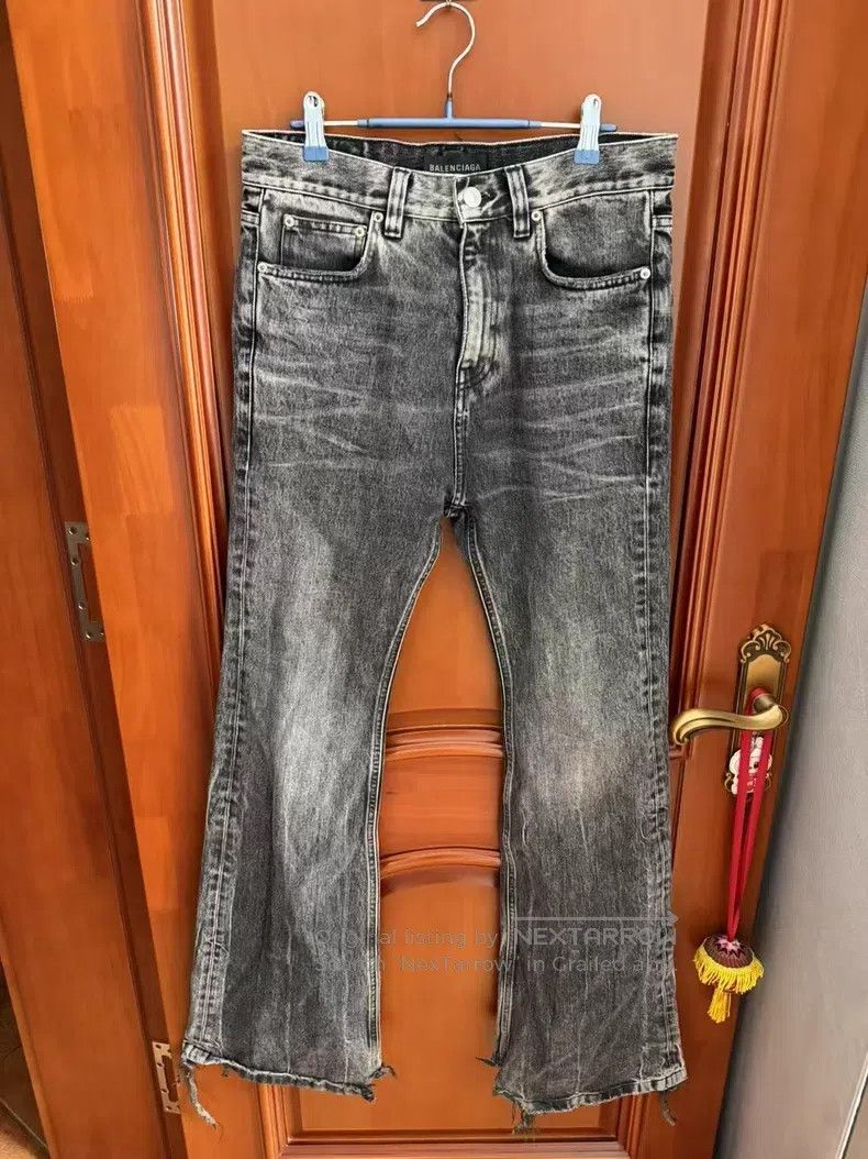 Balenciaga Balenciaga size XXS Washed Flared Destroyed Jeans Size US 27 - 1 Thumbnail