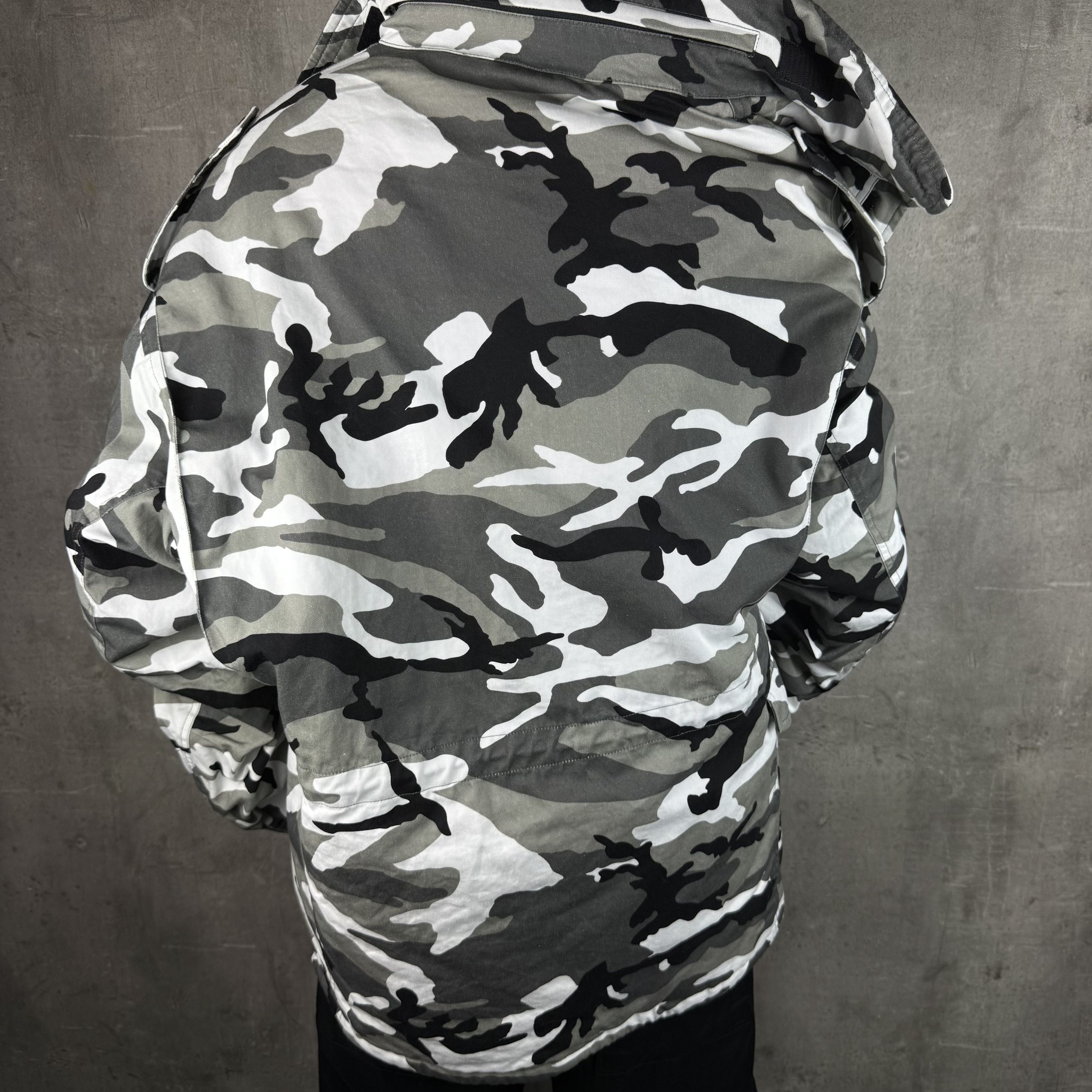 Balenciaga BALENCIAGA Off Shoulder Military Camo Parka Size US S / EU 44-46 / 1 - 5 Thumbnail