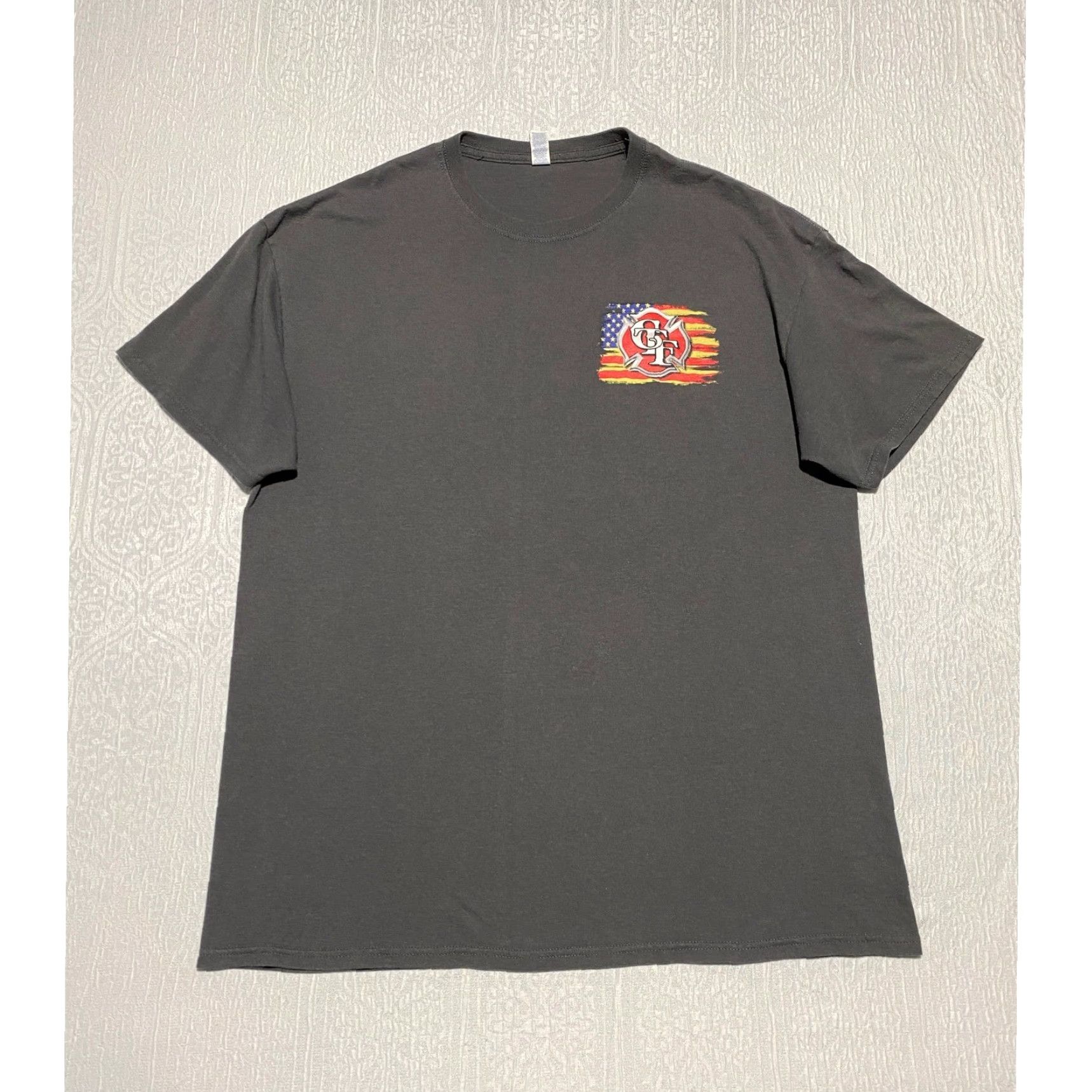 Jerzees Firefighter T Shirt XL Gray American Flag Graphic Tee Respect Courage Honor Size US XL / EU 56 / 4 - 3 Thumbnail