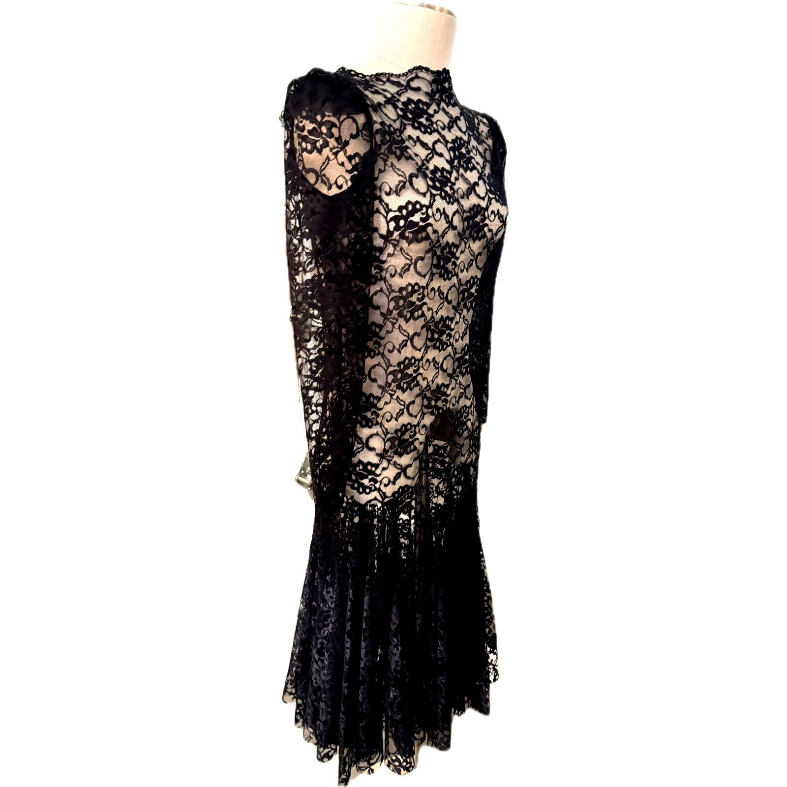 Vintage Vintage Black Lace Drop-Waist Dress with Pleated Hem Size S / US 4 / IT 40 - 2 Thumbnail