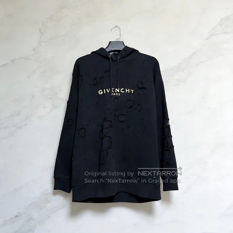 Givenchy Givenchy Metal Hole Vintage Oversized Hoodie Sweatshirt Size US M / EU 48-50 / 2 - 1 Thumbnail