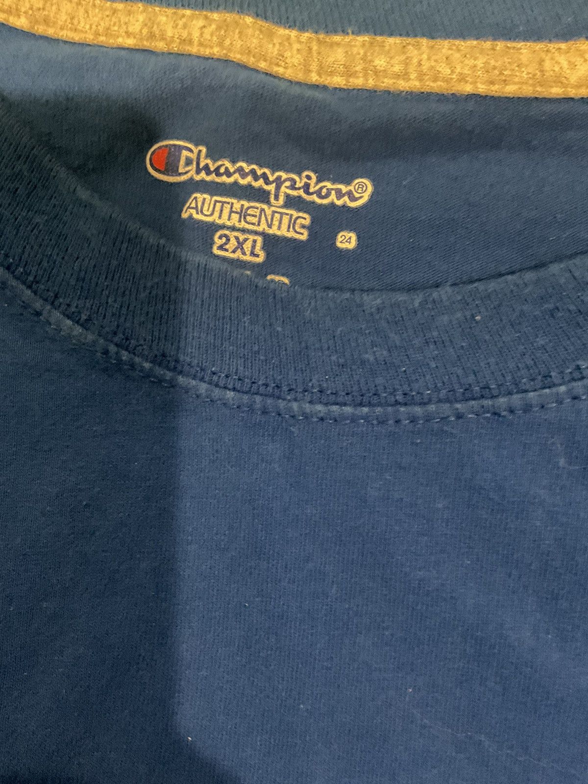 Champion × Vintage Vintage champion t shirt embroidered Size US XXL / EU 58 / 5 - 2 Thumbnail