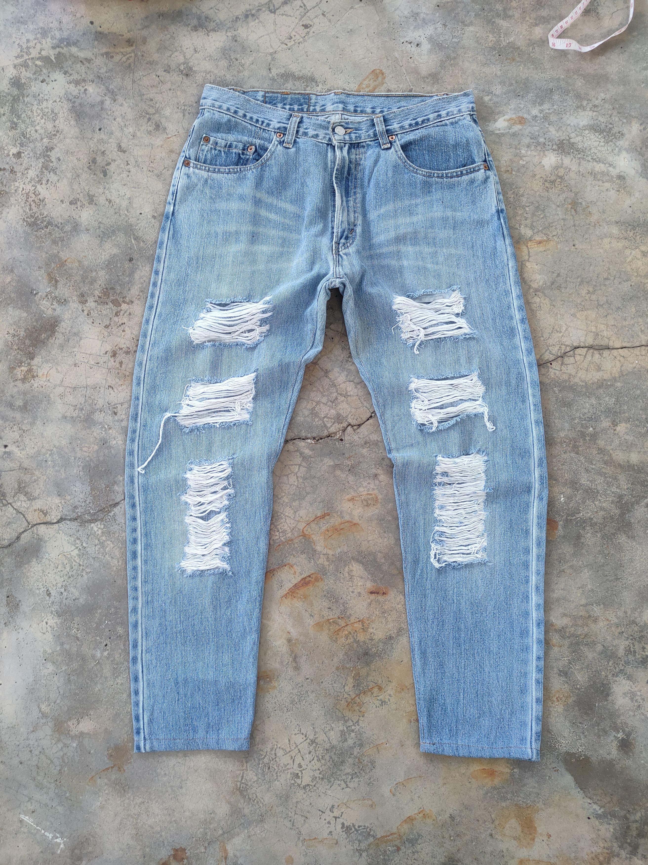 Levi's # LEVI'S 528 VINTAGE DISTRESSED FADED JEANS PANTS Size US 34 / EU 50 - 2 Thumbnail