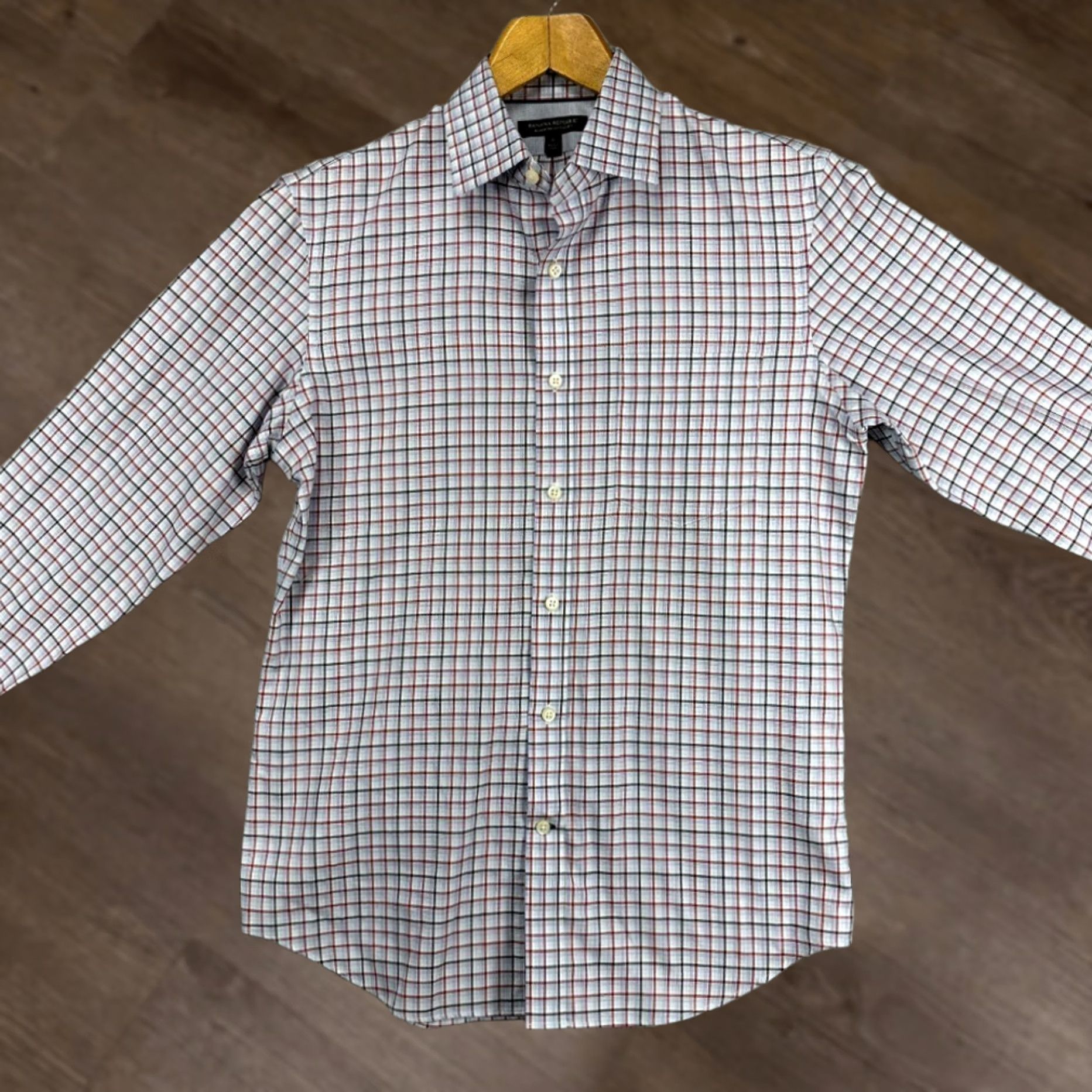 Banana Republic Banana Republic Button Up Shirt Adult Small Blue Red Plaid Classic Vented Mens Size US S / EU 44-46 / 1 - 1 Thumbnail