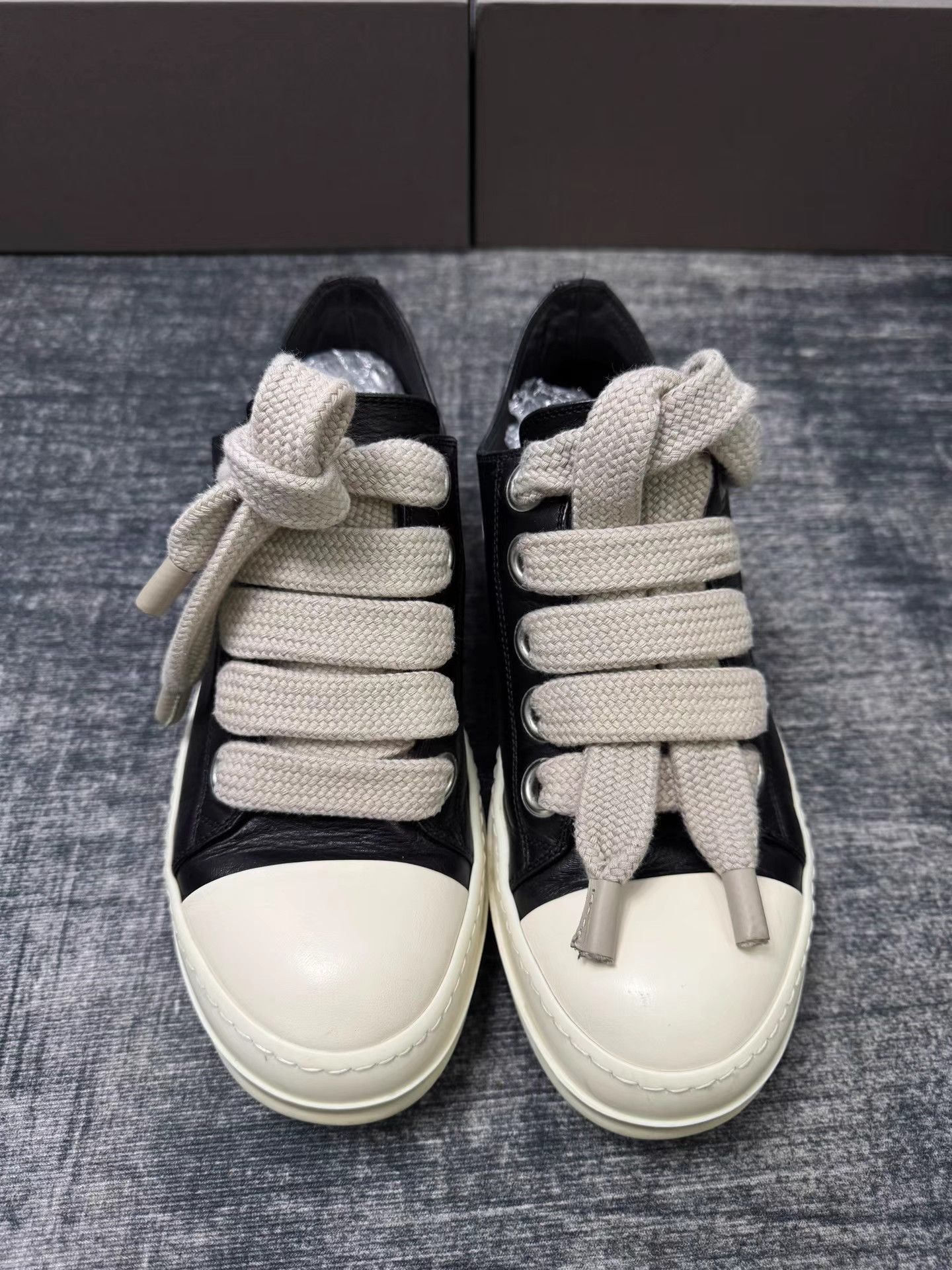 Rick Owens Rick Owens Thick Laces Low Top "Big Converse" Size US 7 / EU 40 - 1 Thumbnail