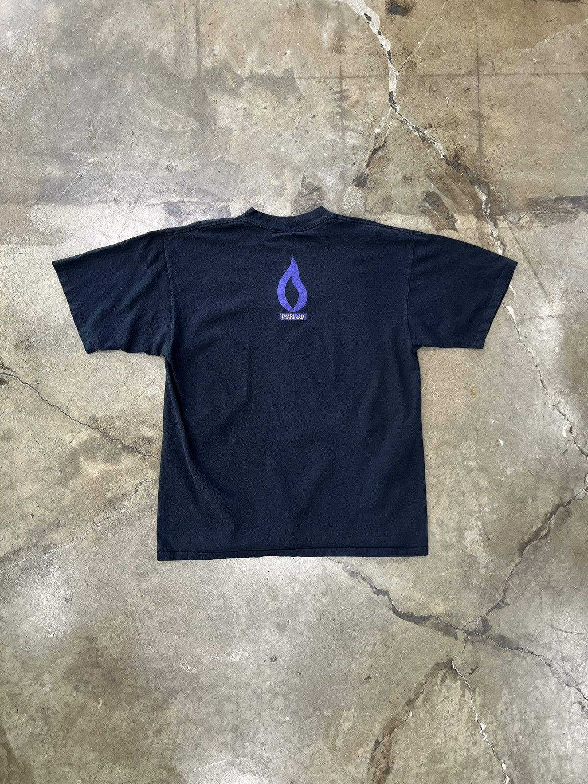 Band Tees Vintage 1995 Pearl Jam Vitalogy Embroidered Logo Band Tee XL Size US XL / EU 56 / 4 - 2 Thumbnail