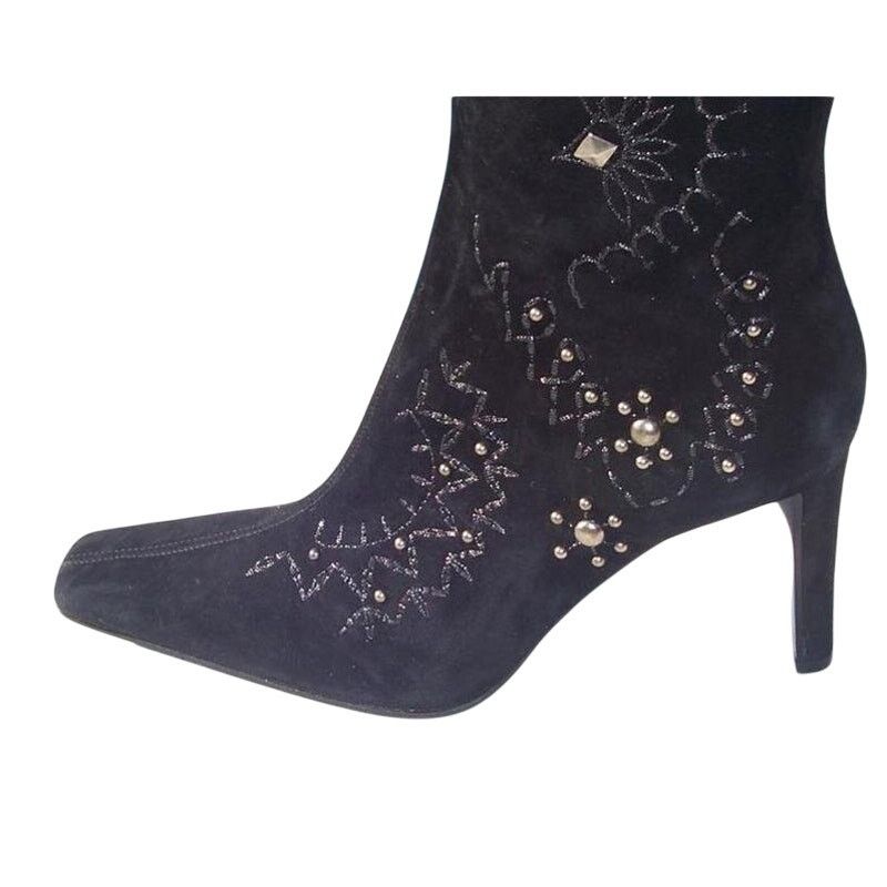 Donald Pliner Donald Pliner Suede Boot Embroidery Grommets NIB $525 Size US 7 / IT 37 - 6 Thumbnail