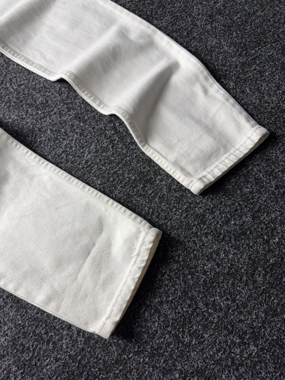 Levi's Vintage Clothing Vintage Levi’s 501 White Denim Jeans Orange Tab W25 L32 Size 25" / US 0 / IT 36 - 4 Thumbnail