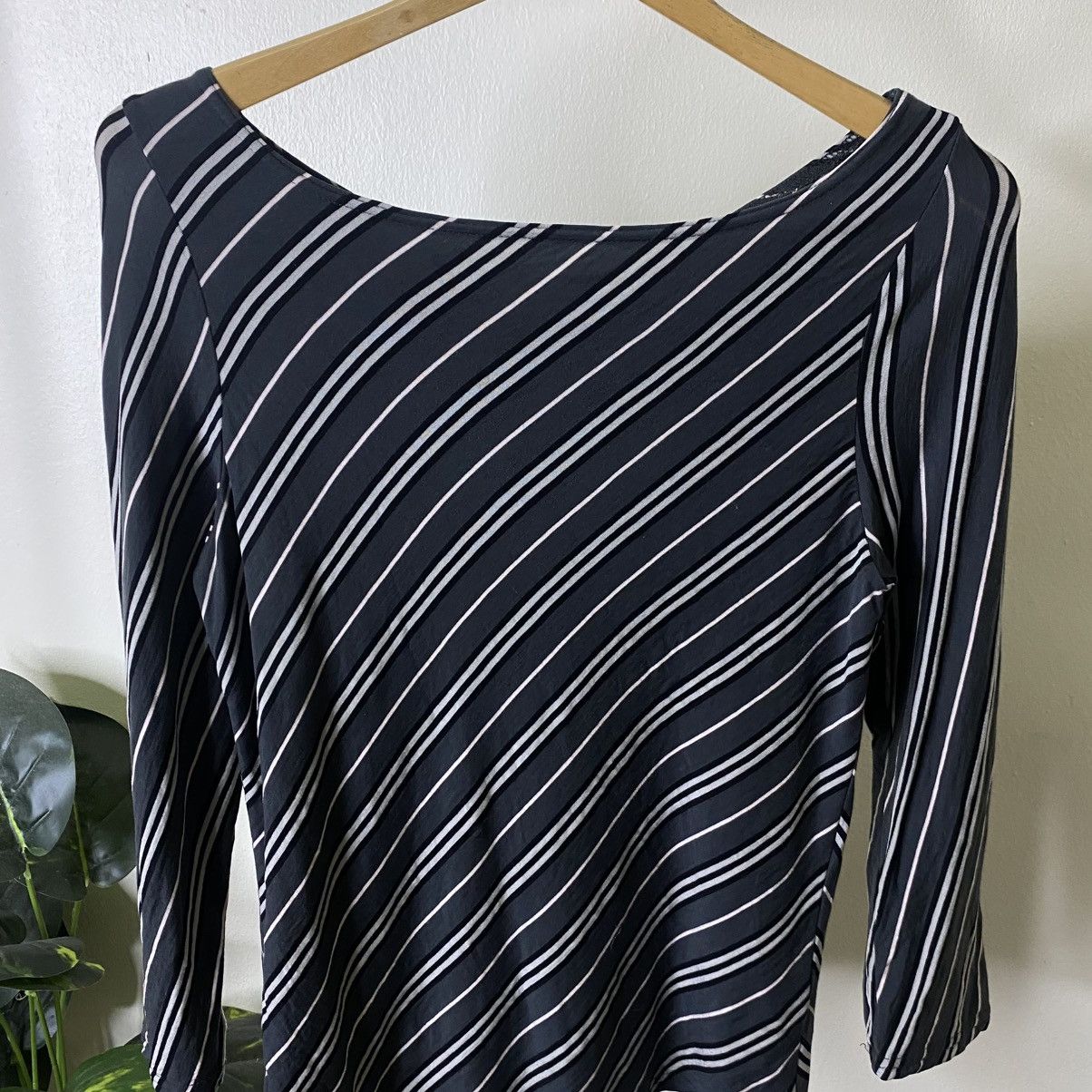 Burberry Burberry London Diagonal Stripes LS Women Tshirt Size XS / US 0-2 / IT 36-38 - 2 Thumbnail