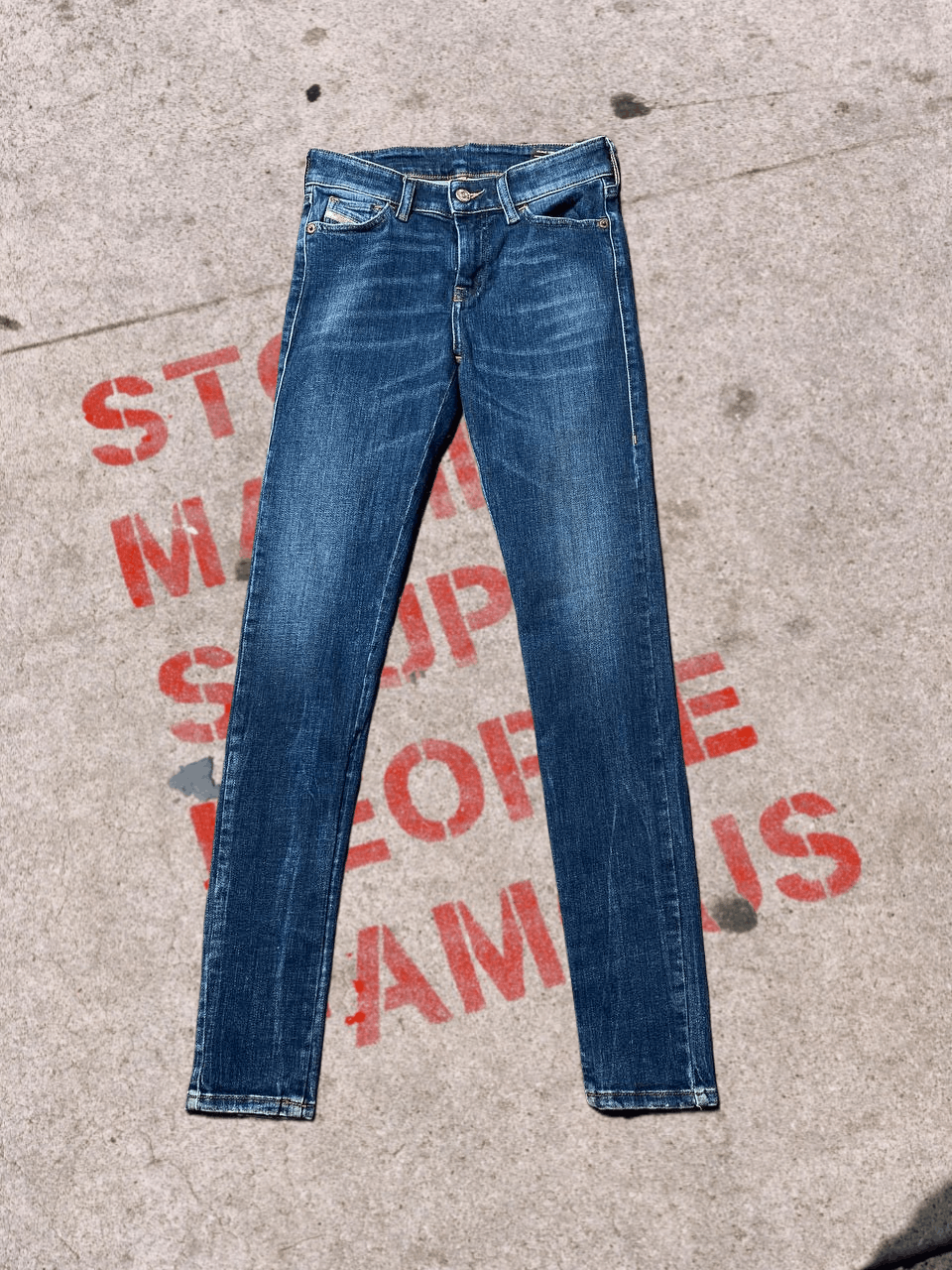 Diesel DIESEL SLANDY STREETWEAR SKINNY JEANS W26 L32 Size 26" / US 2 / IT 38 - 1 Thumbnail