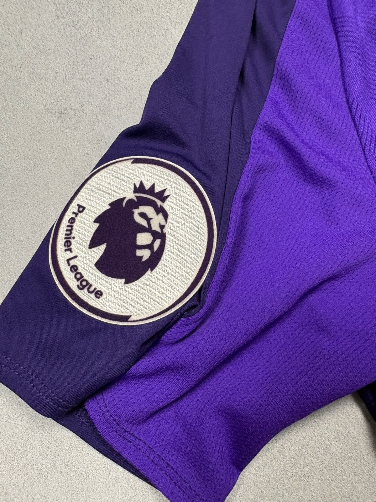 New Balance Liverpool FC 2018/19 Third Jersey Kit Keita #8 New Balance L Size US L / EU 52-54 / 3 - 12 Thumbnail