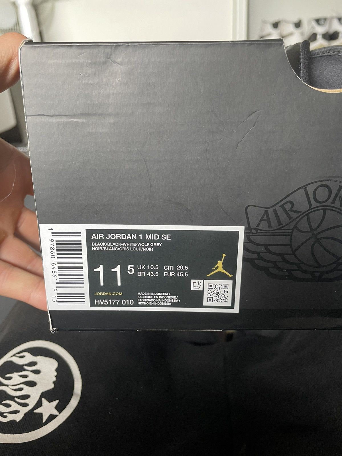 Nike - Nike Air Jordan 1 Mid Se BLACK-WOLF GREY Size US 11.5 / EU 44-45 - 6 Thumbnail