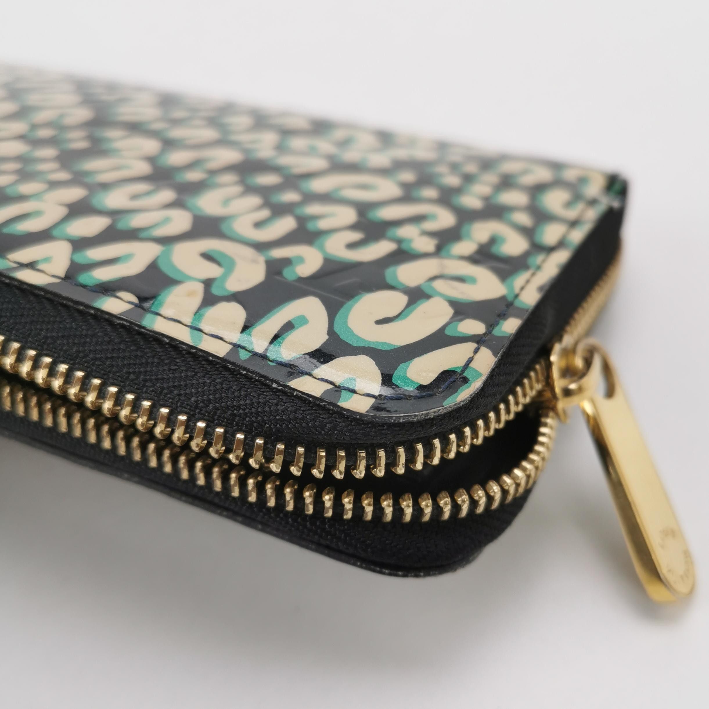 Louis Vuitton Louis Vuitton (LV) Patent leather print classic fashion ver Size ONE SIZE - 7 Thumbnail