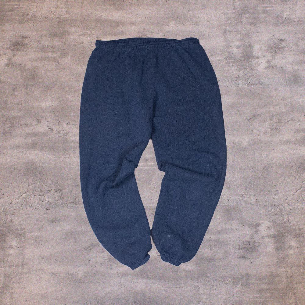 Vintage Y2K 2000's Fruit Of The Loom Relax Baggy Cuffed Sweatpant's Size US 36 / EU 52 - 1 Thumbnail