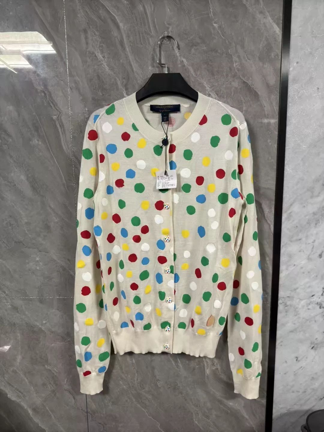 Louis Vuitton Louis Vuitton Sweater l Men Size US L / EU 52-54 / 3 - 1 Thumbnail