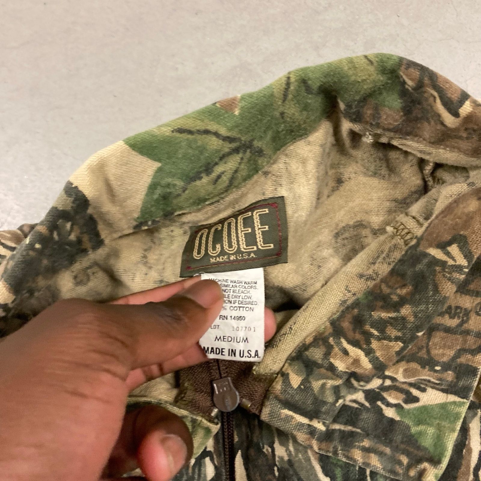 Vintage vintage 90s realtree camo bomber jacket Size US M / EU 48-50 / 2 - 4 Thumbnail