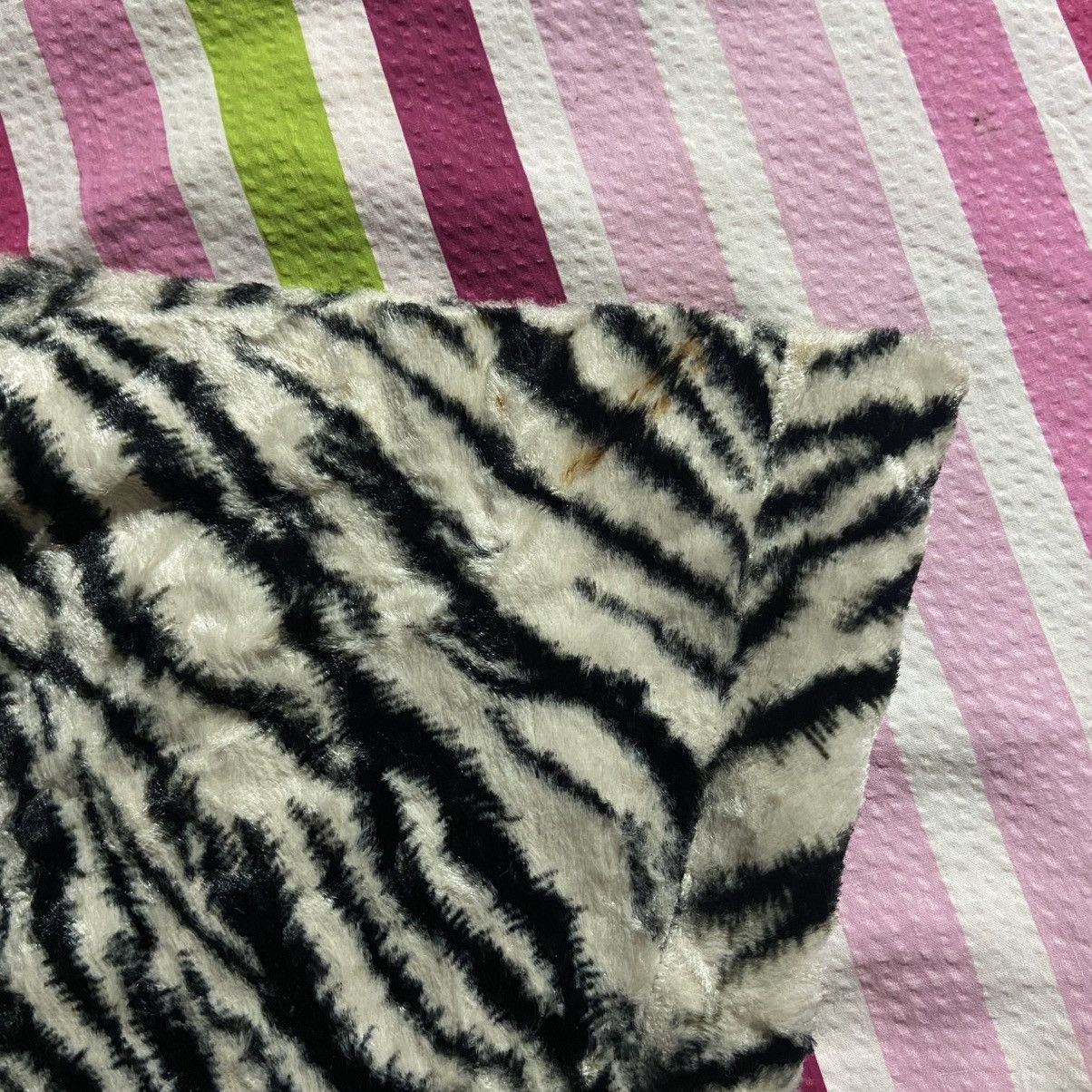 Paco Rabanne Paco Rabanne Paris Zebra Faux Fur A-Line Skirt Size 28" / US 6 / IT 42 - 7 Thumbnail