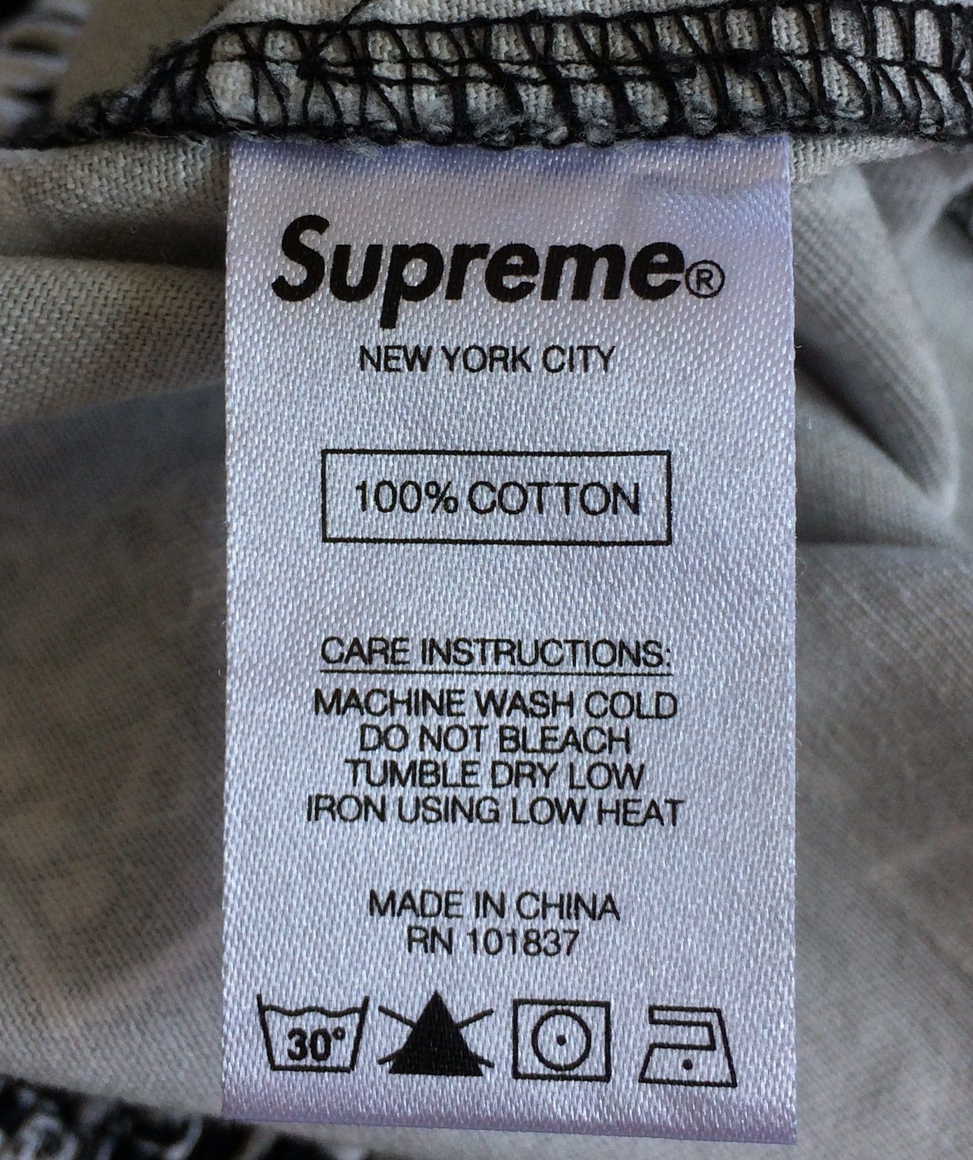 NFL S/S 2019 Supreme x Raiders Shorts size small Size US 30 / EU 46 - 5 Thumbnail