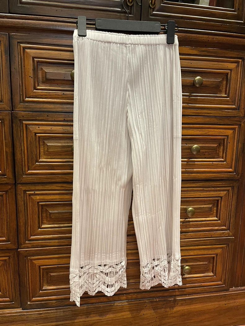 Issey Miyake Issey Miyake White pleated pants Size 25" / US 0 / IT 36 - 2 Thumbnail