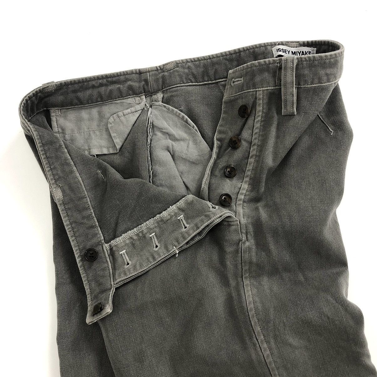 Issey Miyake × Japanese Brand Vintage Issey Miyake Short Pants Size US 28 / EU 44 - 2 Thumbnail