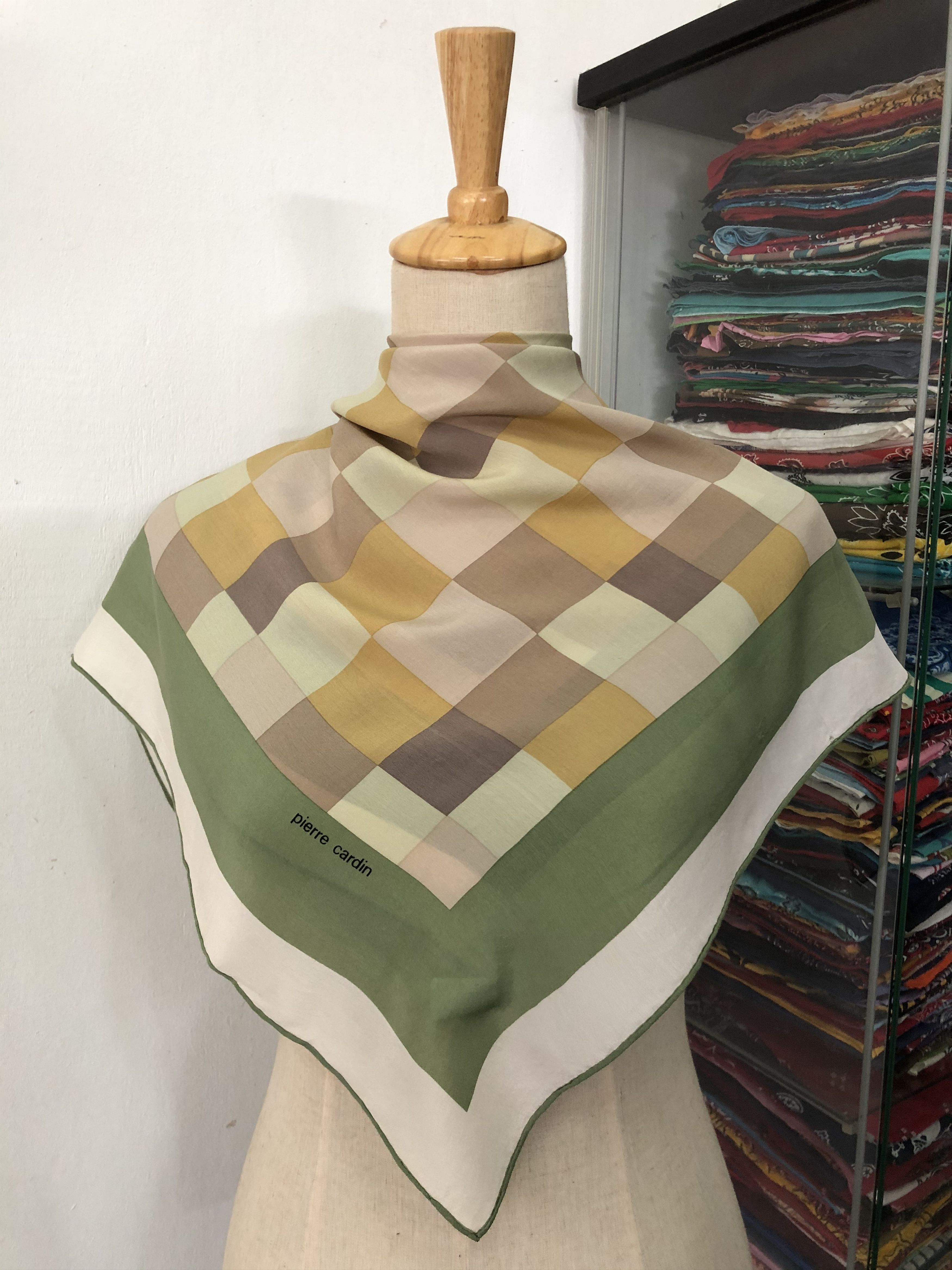 Pierre Cardin × Vintage Vintage Pierre Cardin Silk Scarf Size ONE SIZE - 1 Thumbnail