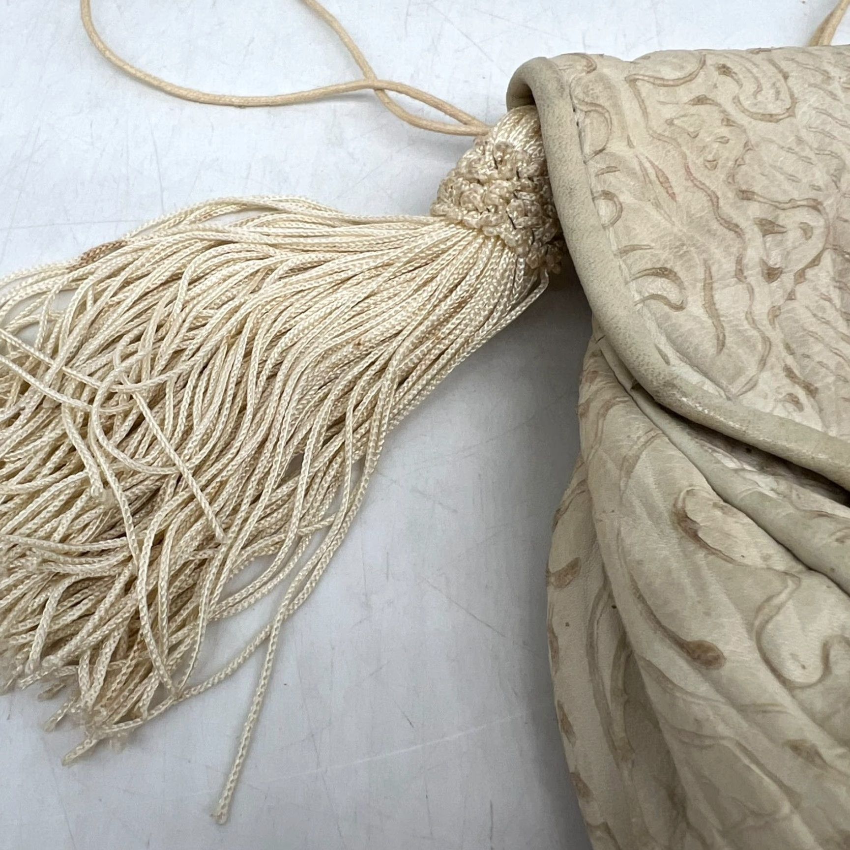 Vintage VINTAGE Crossbody Clutch Purse Beige Small Womens Crossbody Beige Geometric Fringe Faux Leather Snap Gold Hardware Bag 6x7x2 in Size ONE SIZE - 3 Thumbnail