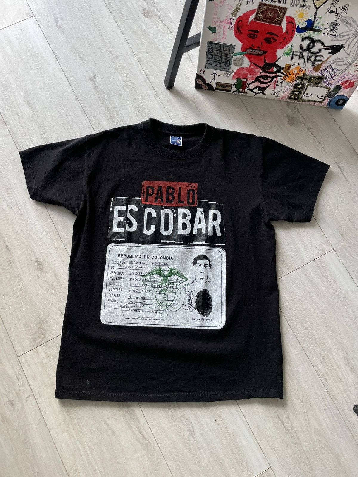 Vintage Vintage Pablo Escobar 90’s Narco T-Shirt Printed Logo RARE Size US L / EU 52-54 / 3 - 1 Thumbnail