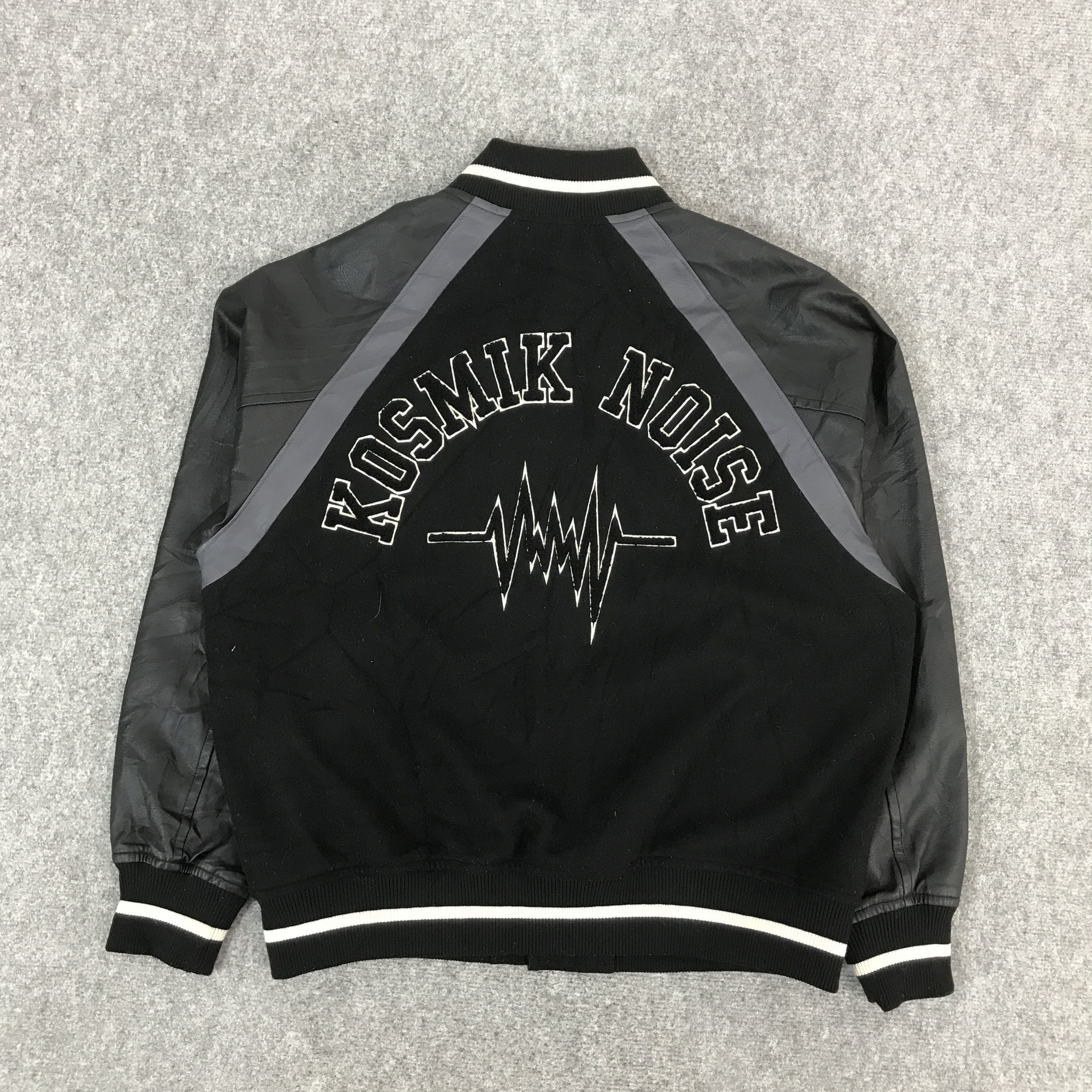 GU × Japanese Brand × Undercover UNDERCOVER X GU KOSMIK NOISE VARSITY JACKET Size US M / EU 48-50 / 2 - 2 Thumbnail