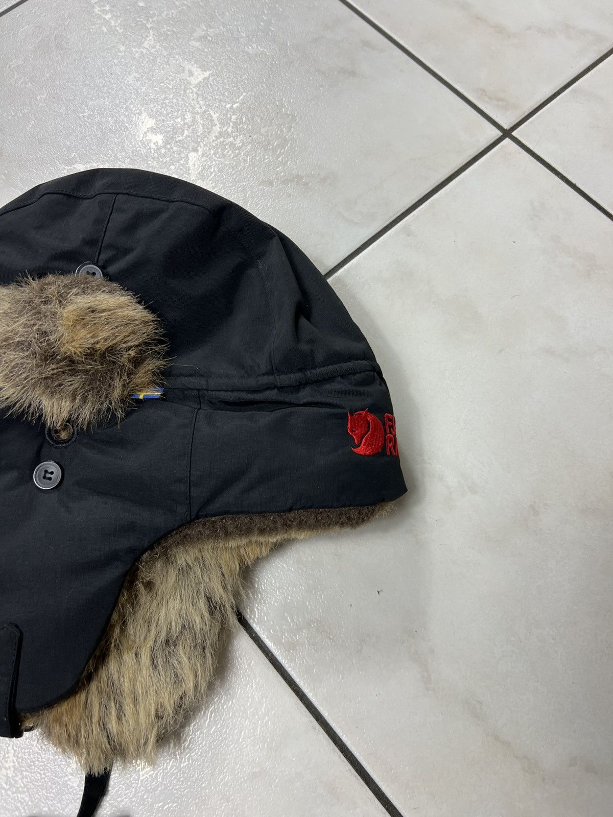 Fjallraven Vintage Fjall Raven nordic heater fur trapper hat cap y2k Size 36 - 2 Thumbnail